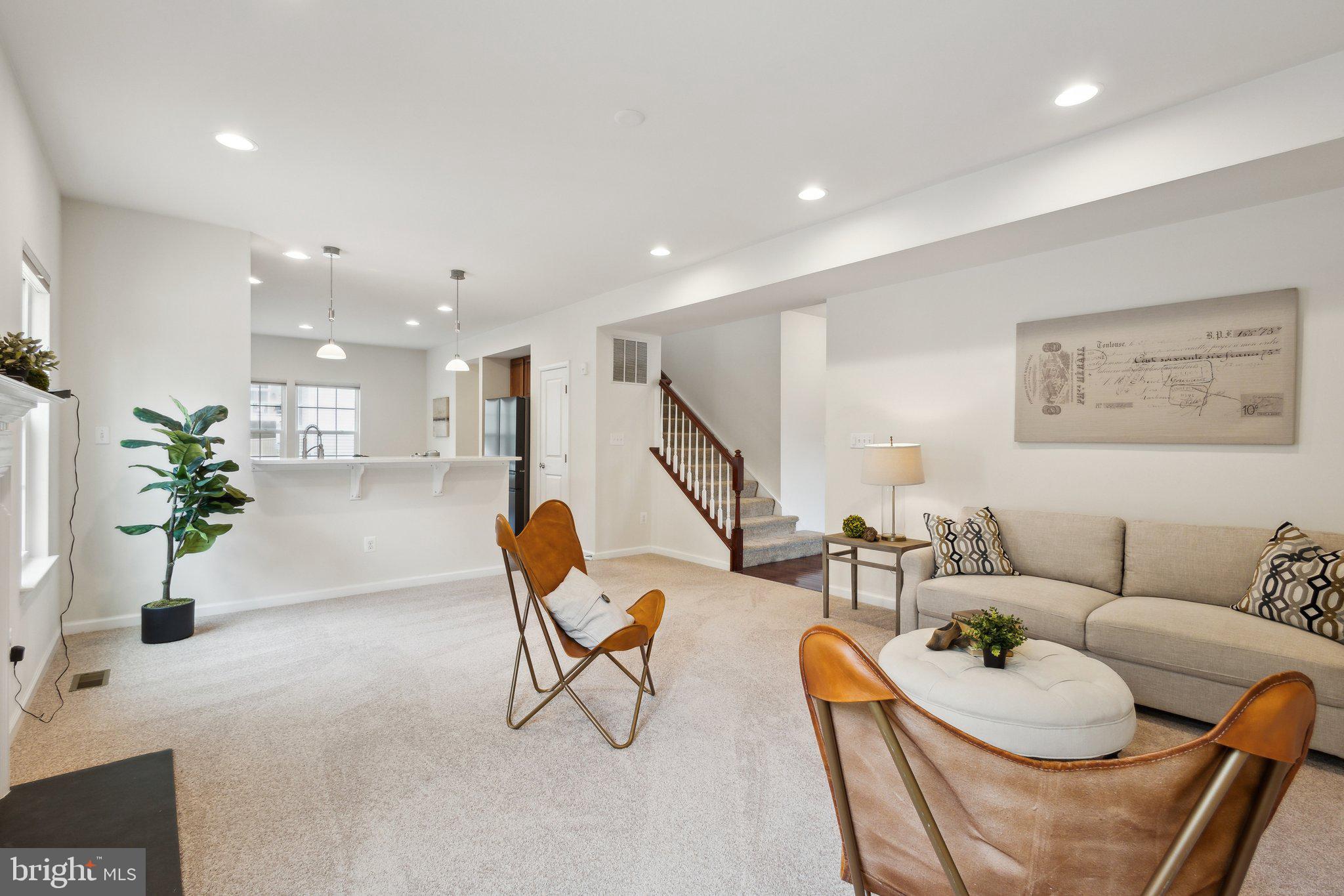 34 RUNYON DRIVE