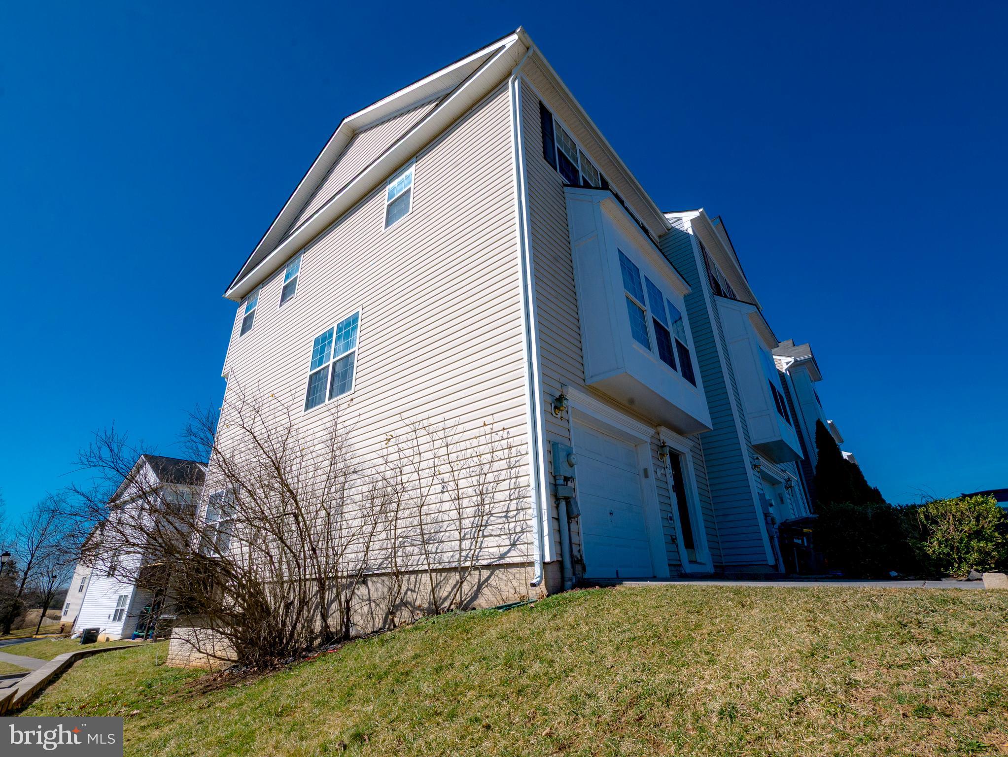 LEE'S RIDGE - Residential