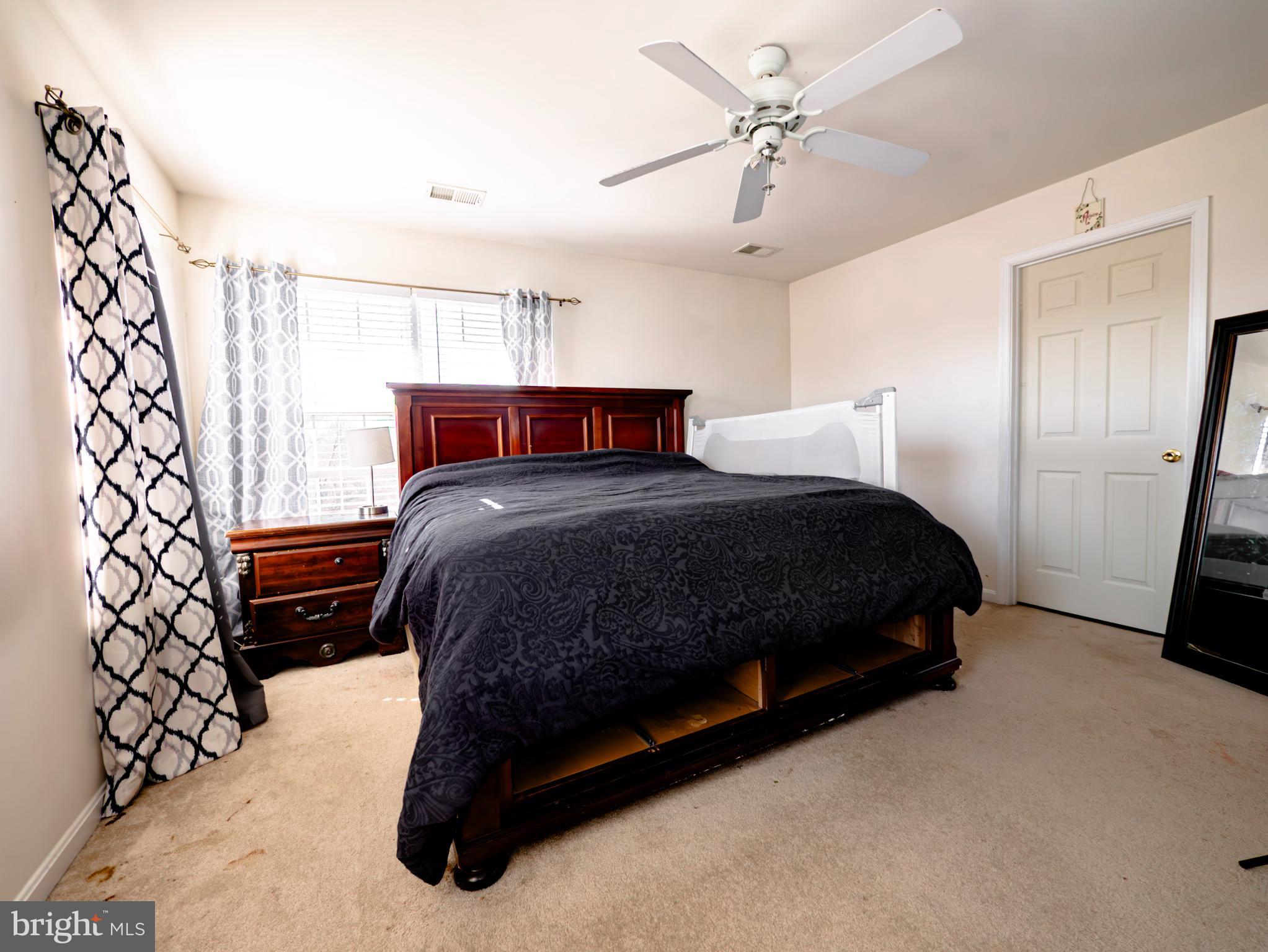 LEE'S RIDGE - Residential