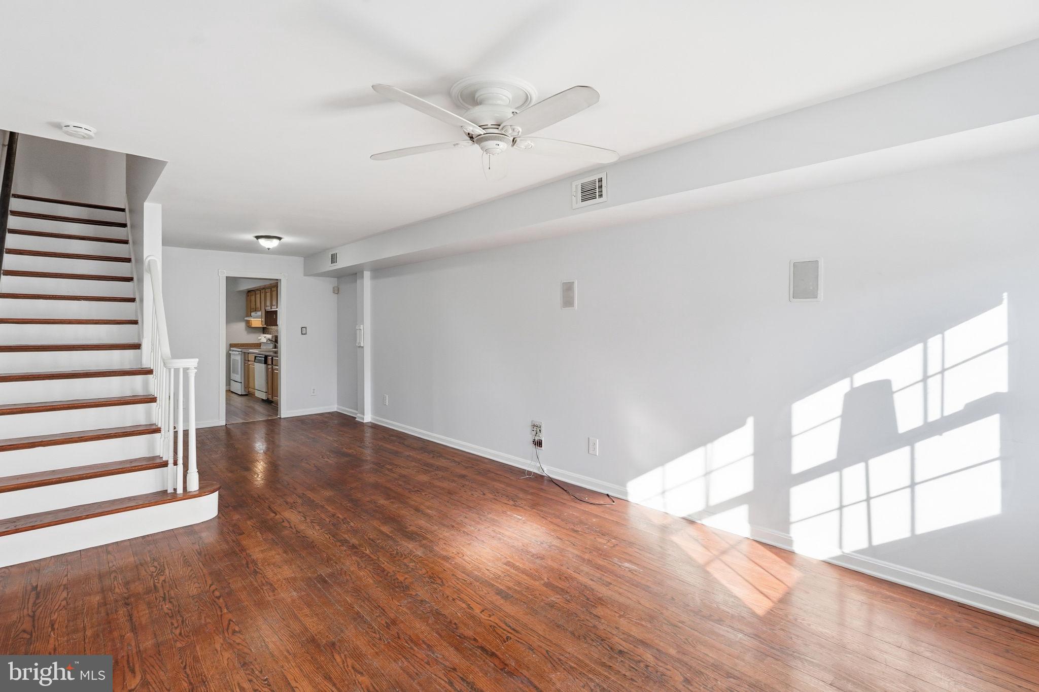 728 N COLUMBUS STREET