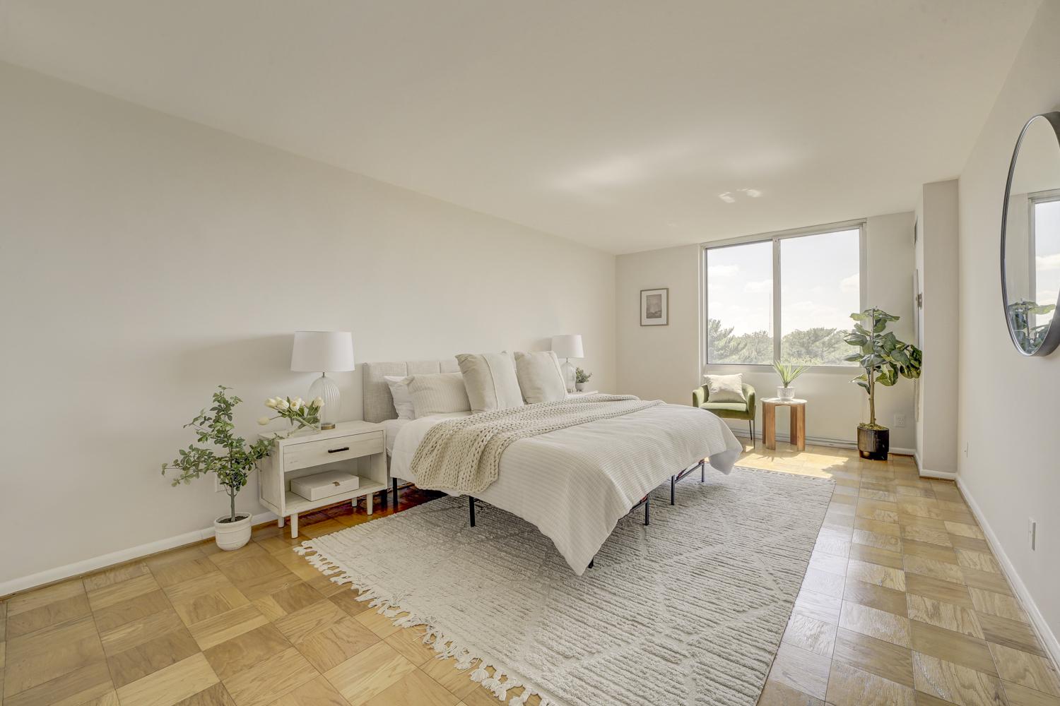 THE KENWOOD - Residential