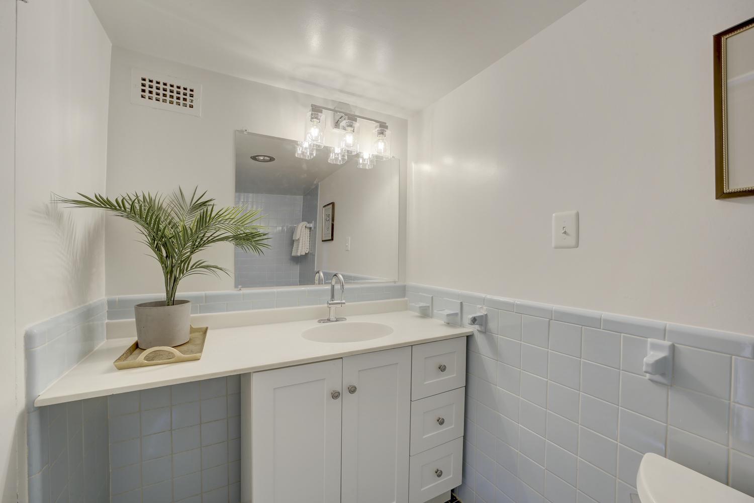 THE KENWOOD - Residential