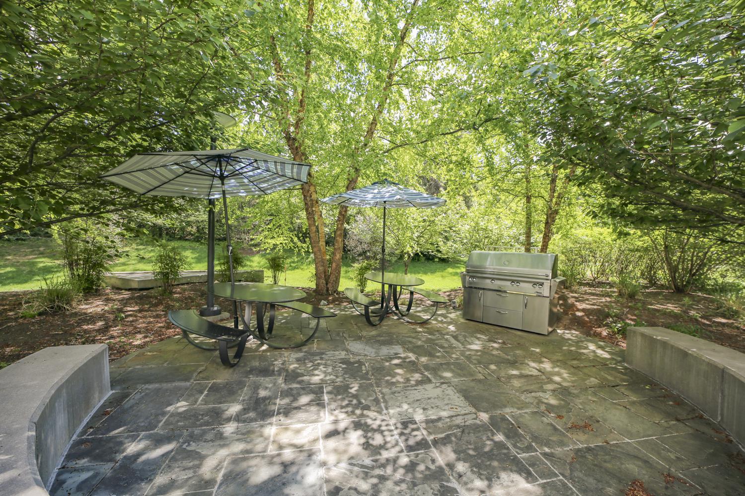 THE KENWOOD - Residential