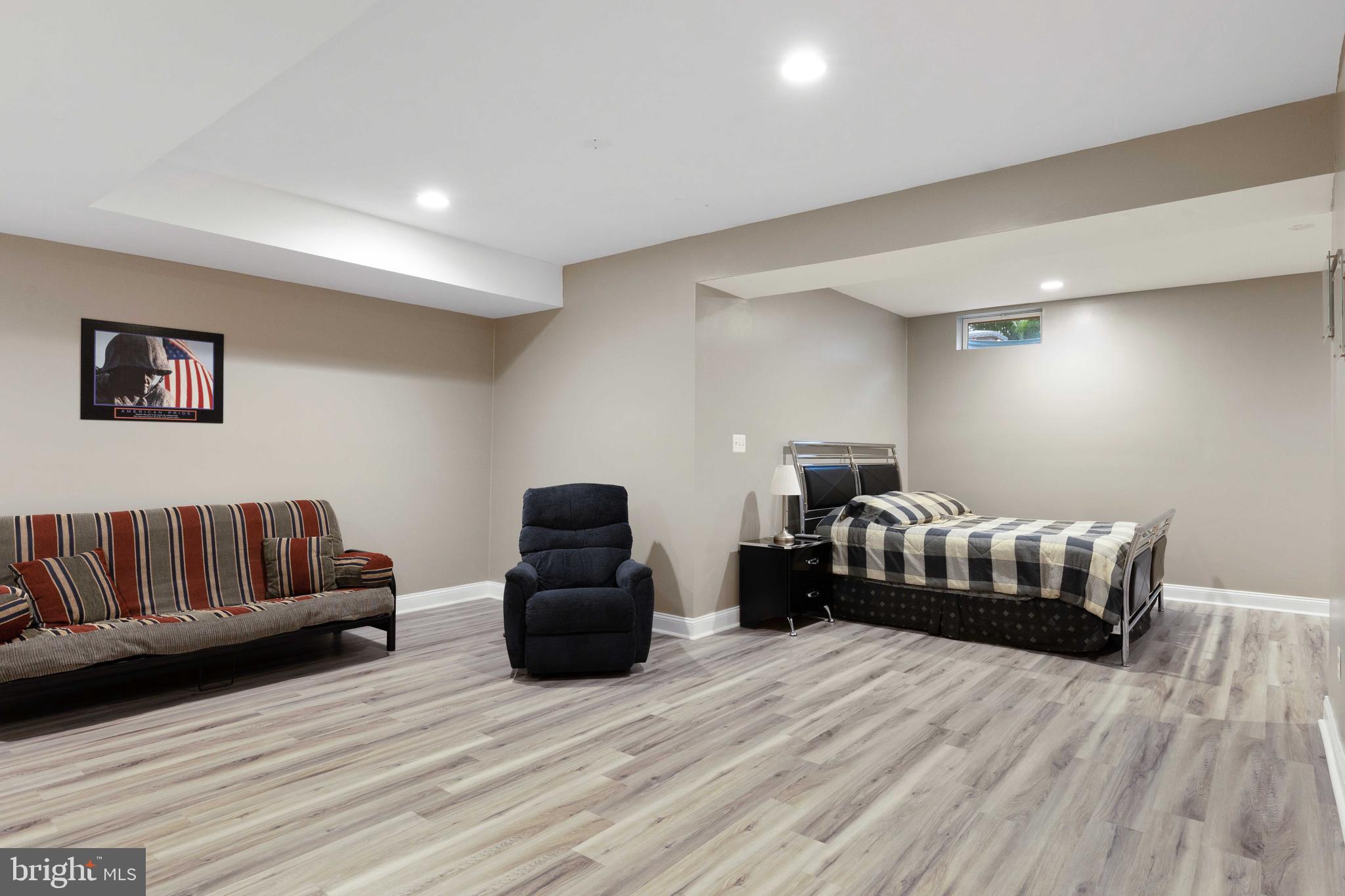 GREENSPRING AT COMPASS POINTE - Residential