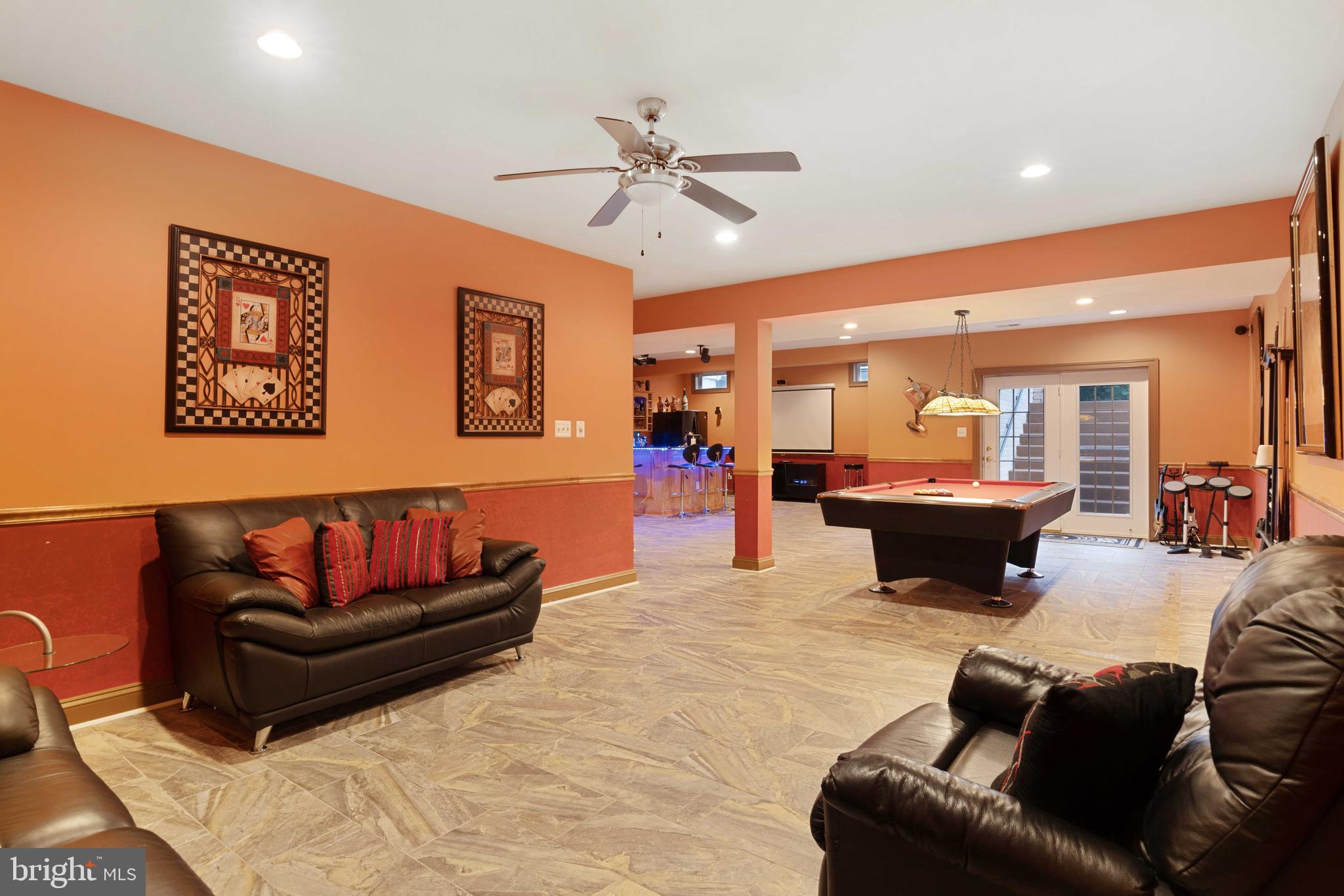 GREENSPRING AT COMPASS POINTE - Residential