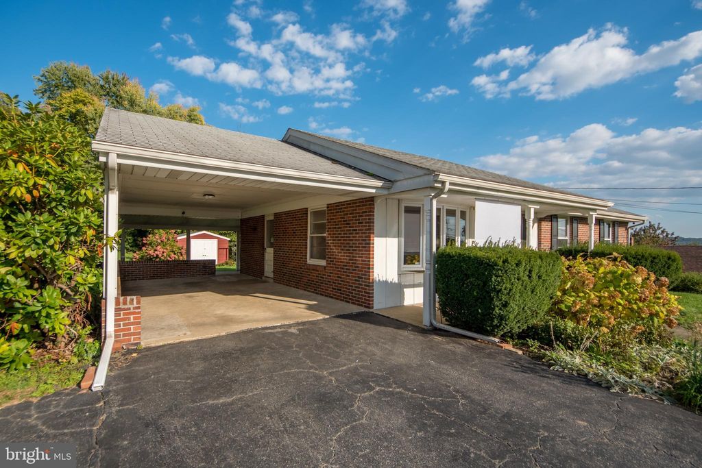 Photo of 421 KINDERHOOK RD, COLUMBIA, PA 17512 (MLS # PALA2026700)