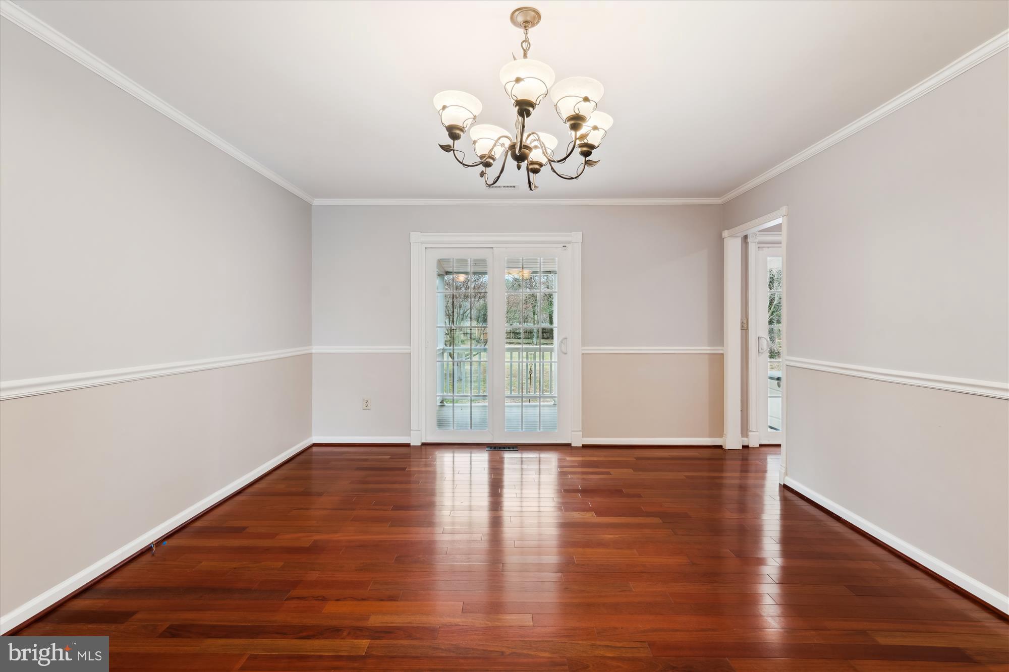 ROLLING HILLS - Residential