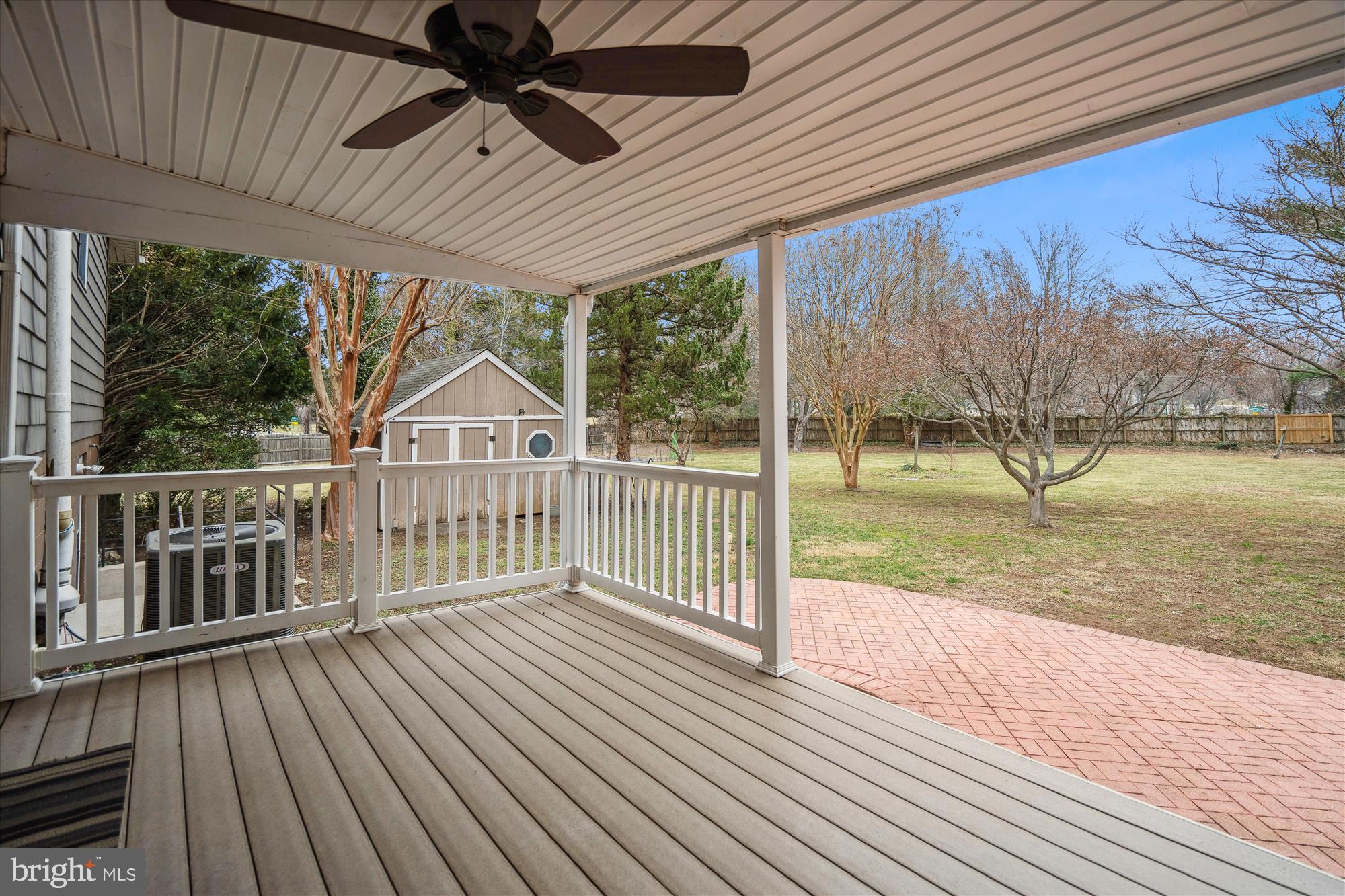 ROLLING HILLS - Residential