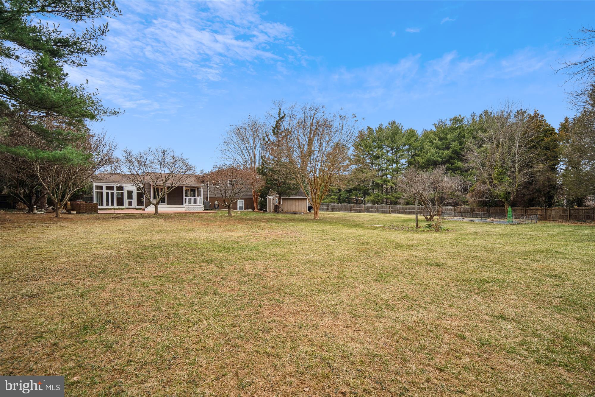 ROLLING HILLS - Residential