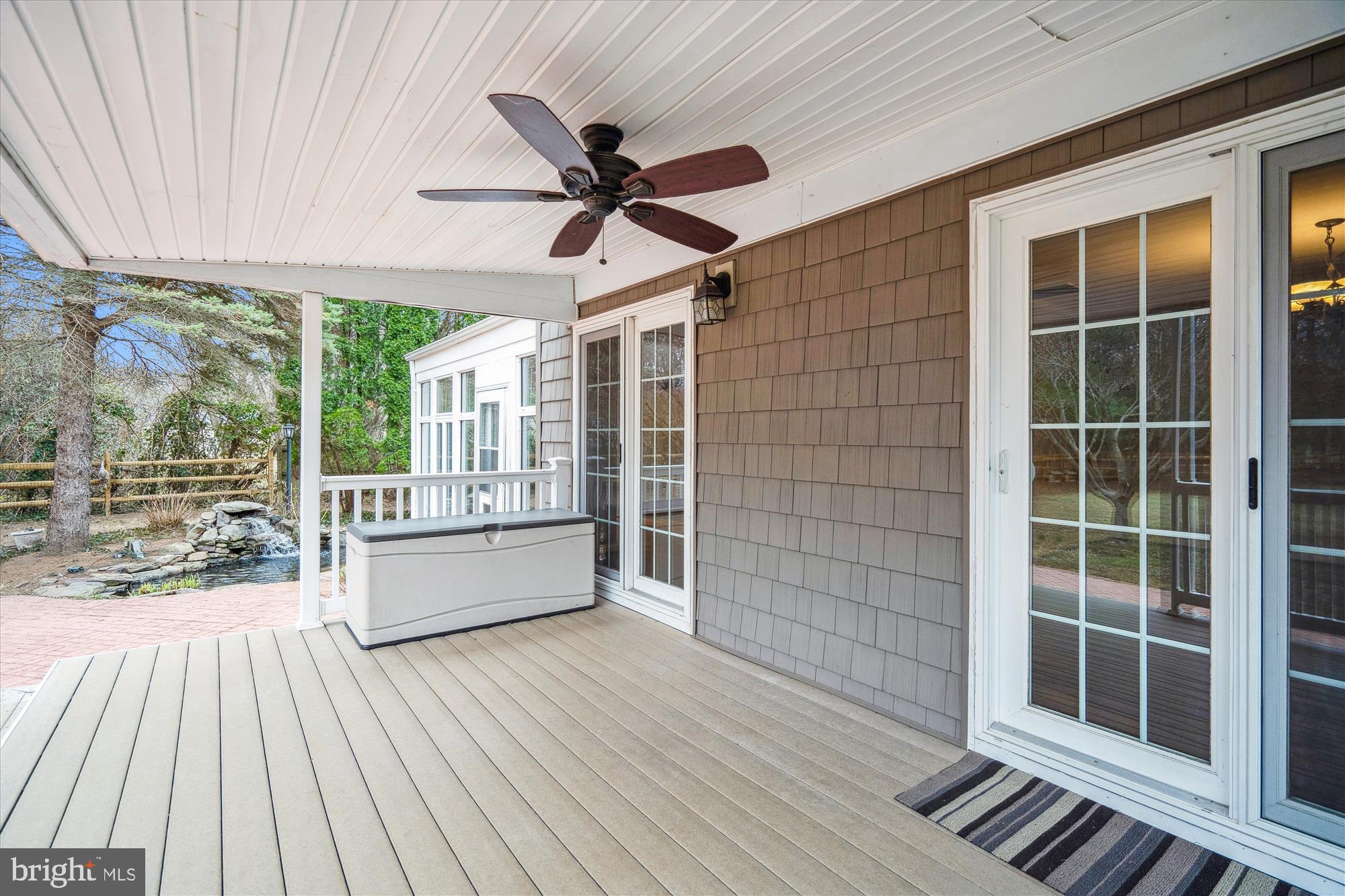 ROLLING HILLS - Residential