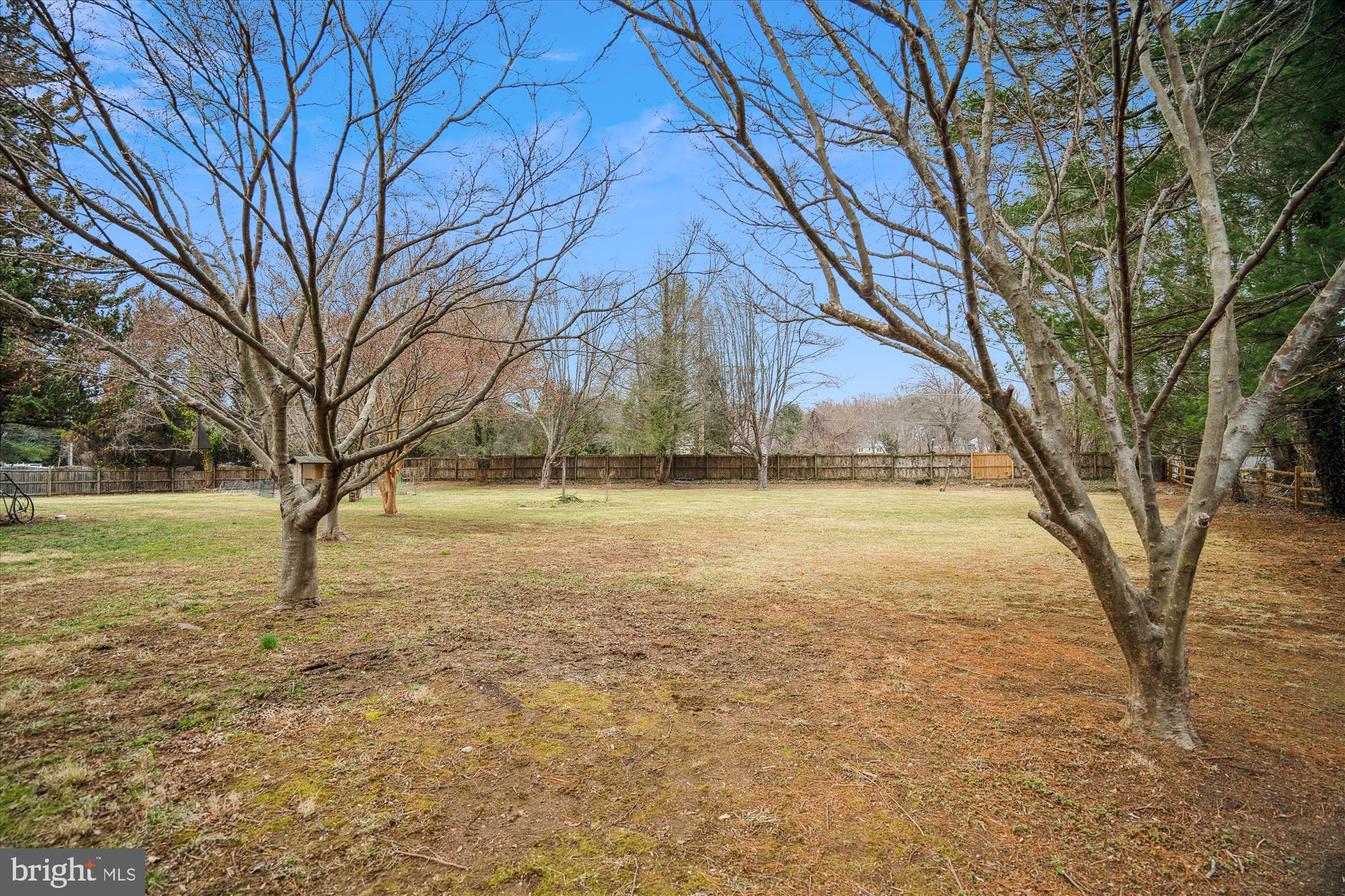 ROLLING HILLS - Residential