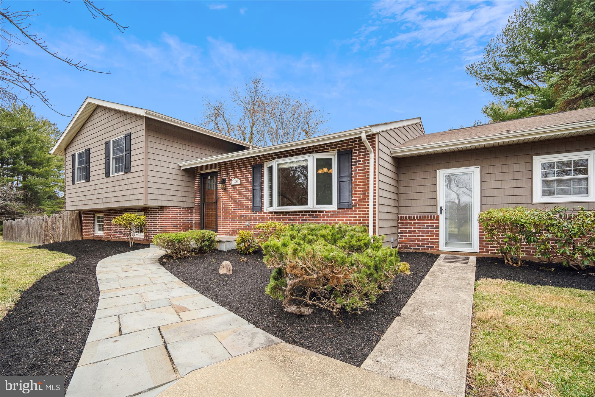 1831 BRETT COURT