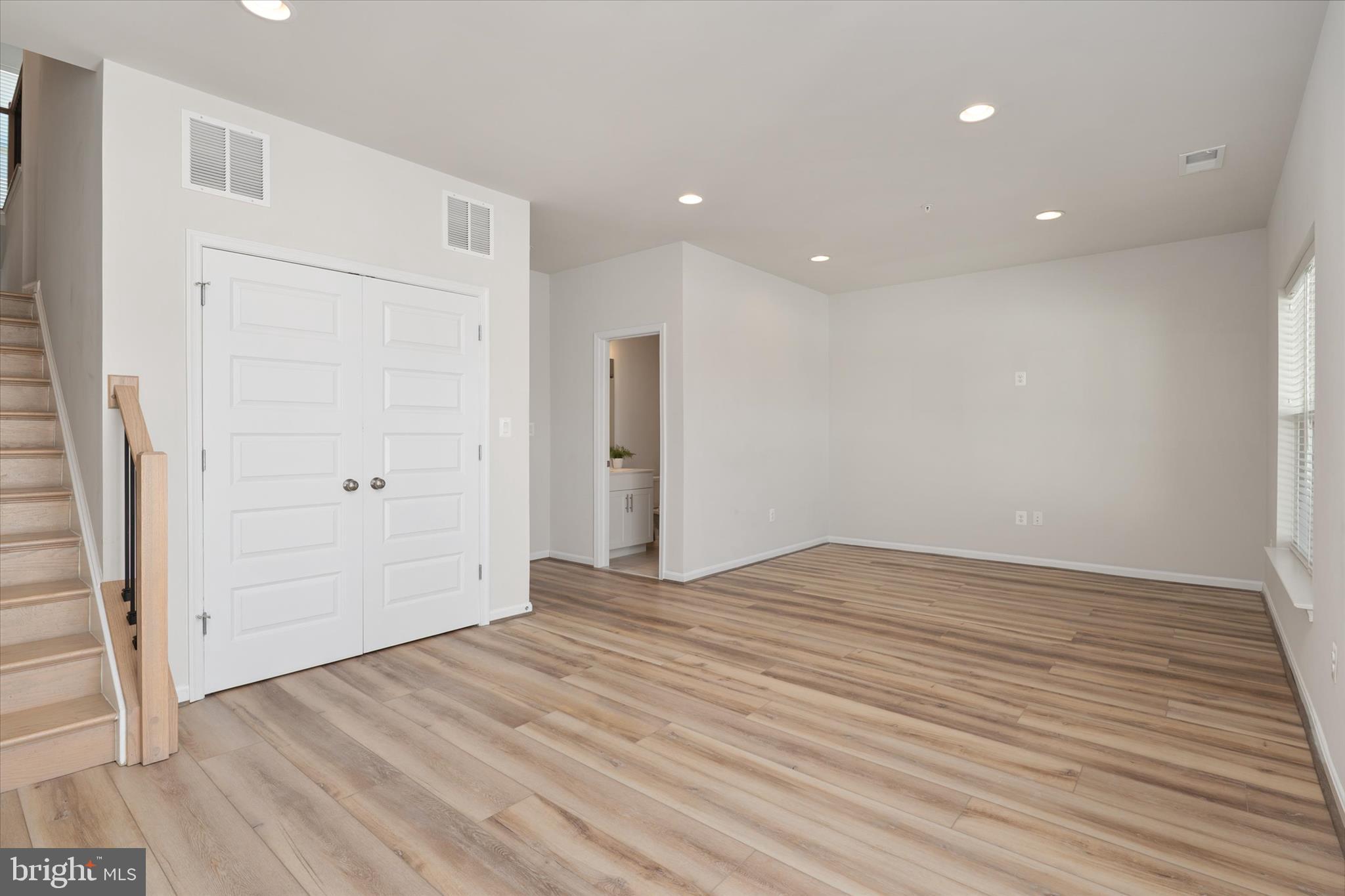 WATSONS GLEN - Residential