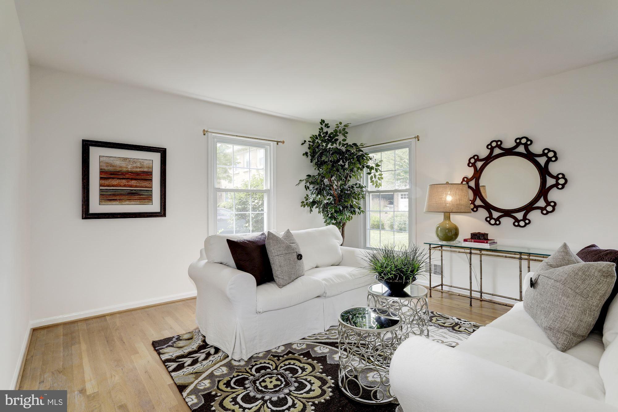 EAST GATE OF POTOMAC - Residential Lease