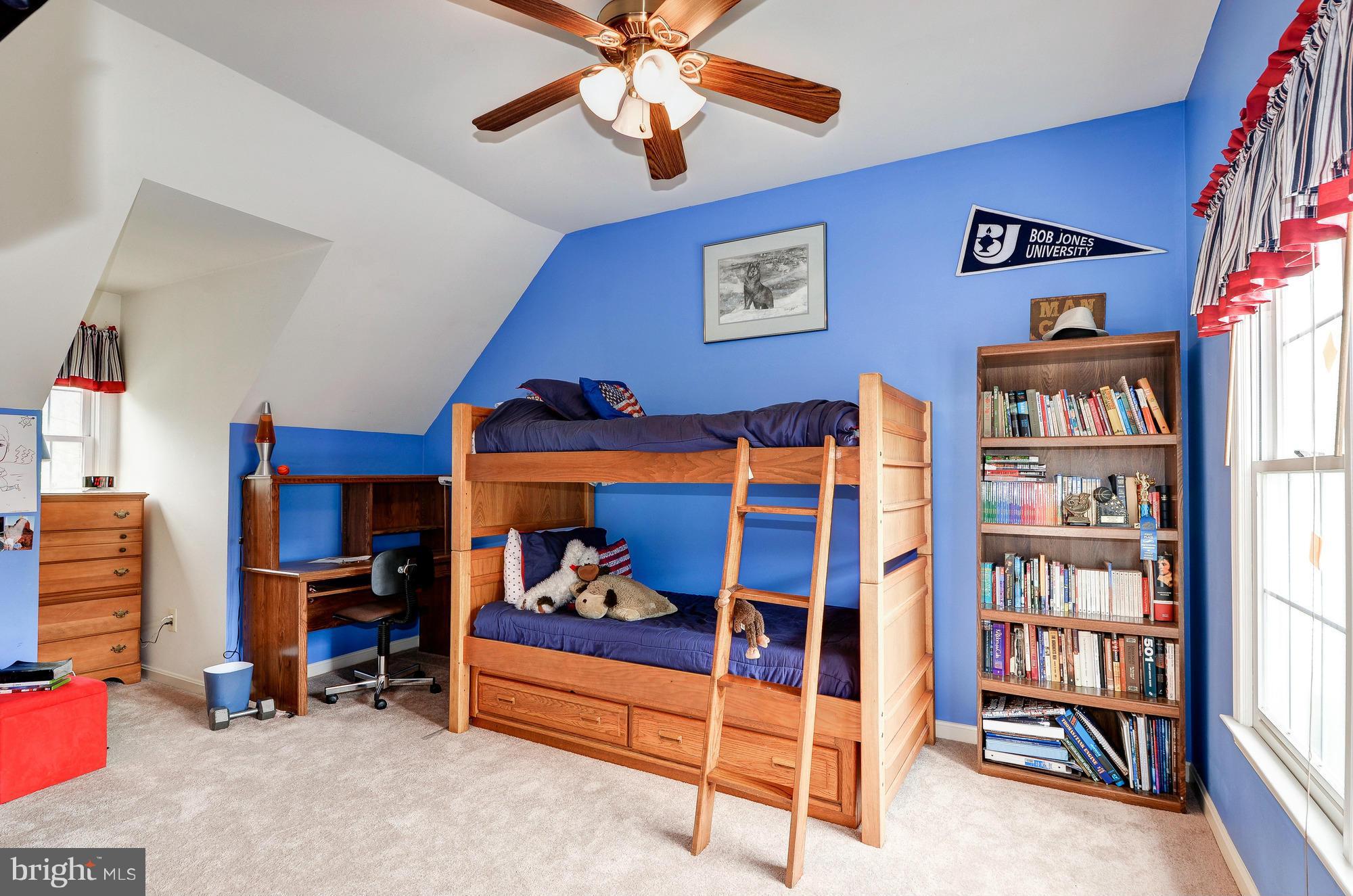 CROSSPOINTE - Residential