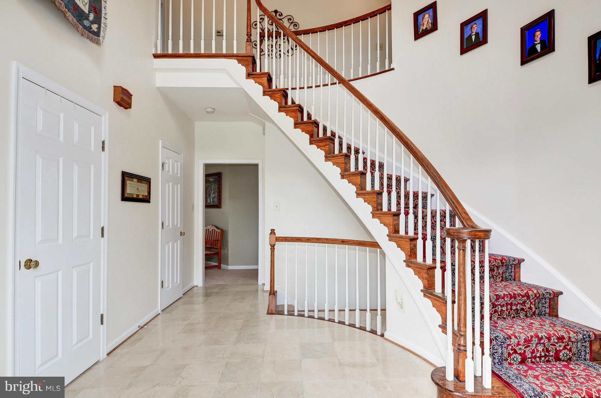 CROSSPOINTE - Residential