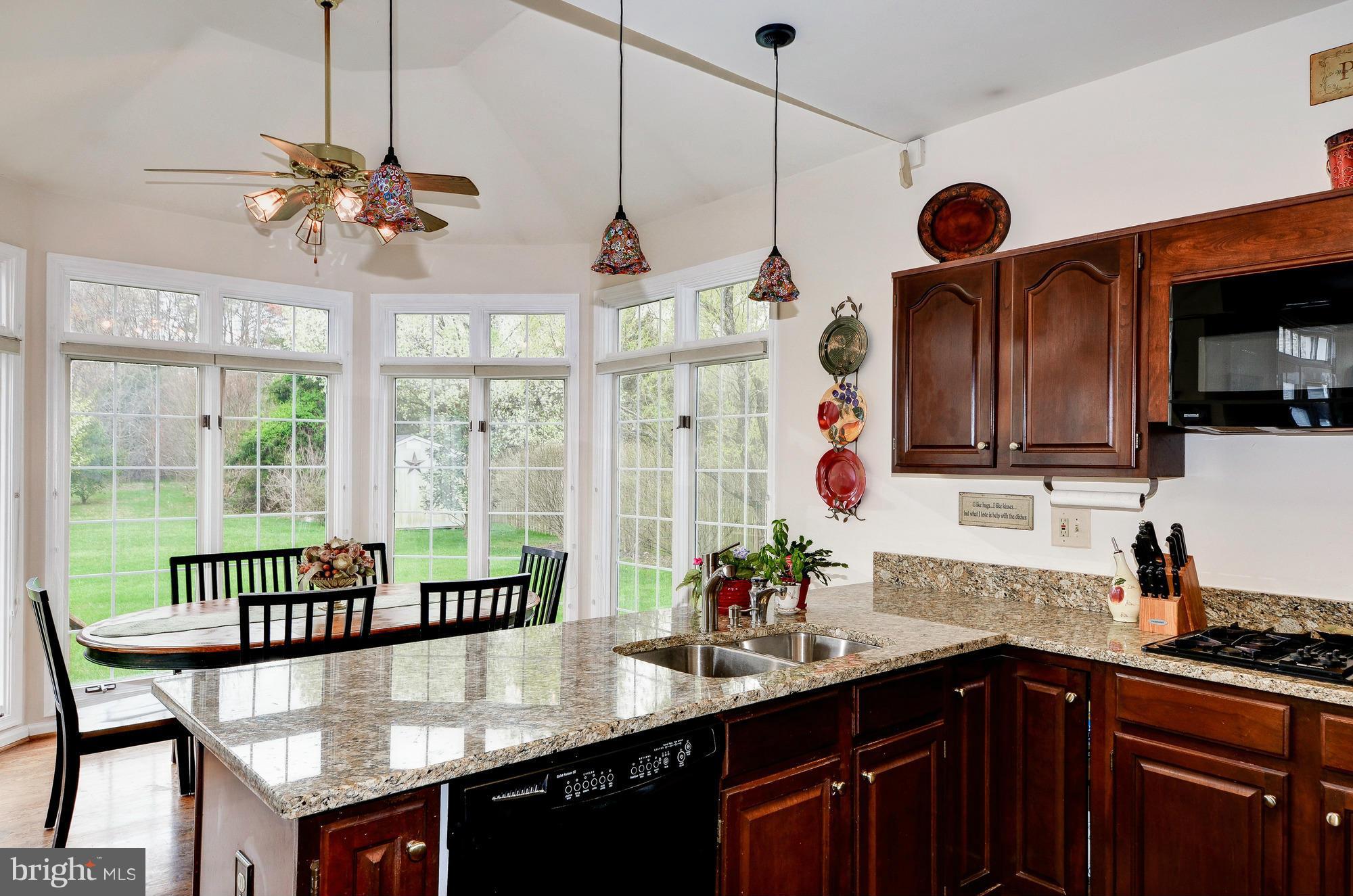 CROSSPOINTE - Residential