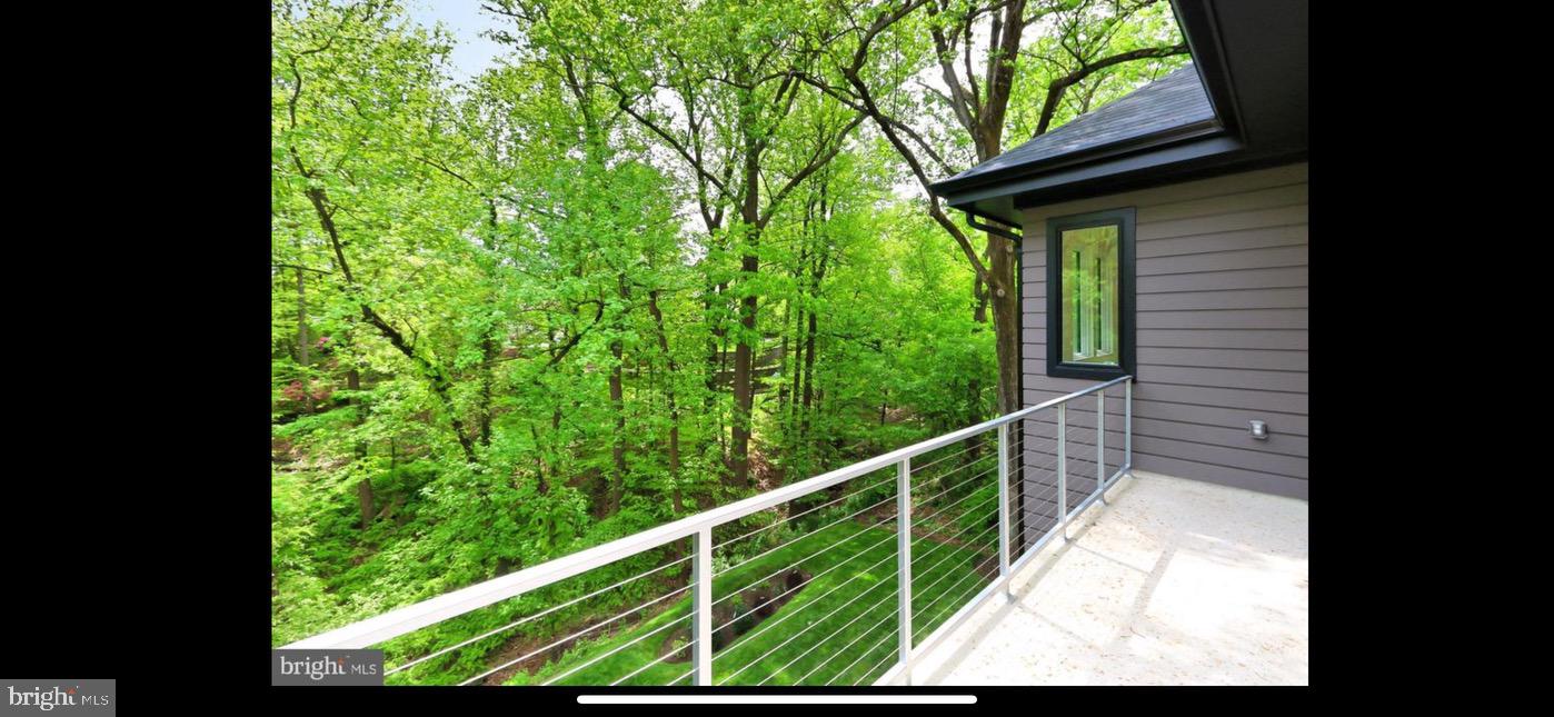 BELLEVUE FOREST - Residential