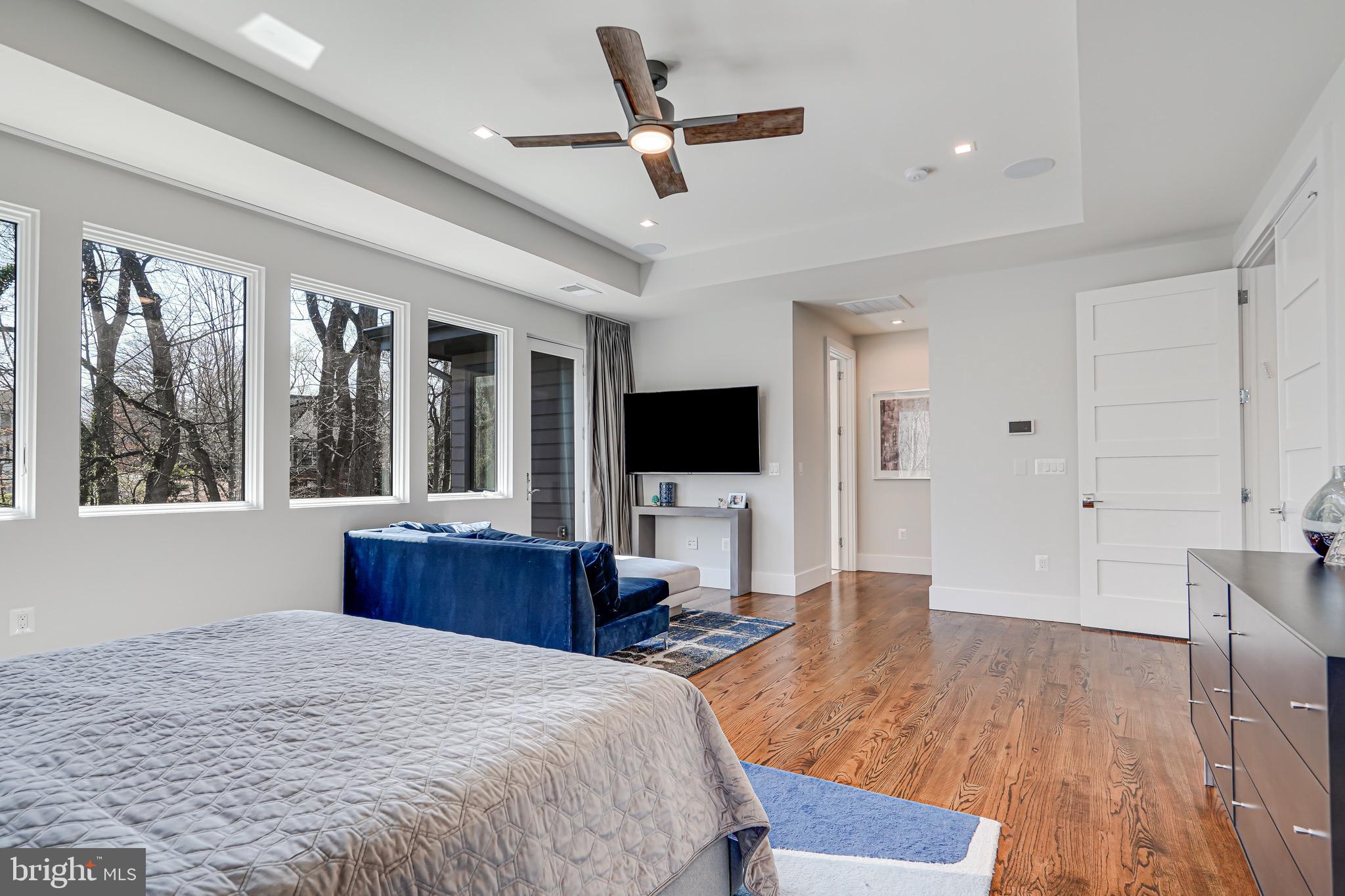 BELLEVUE FOREST - Residential