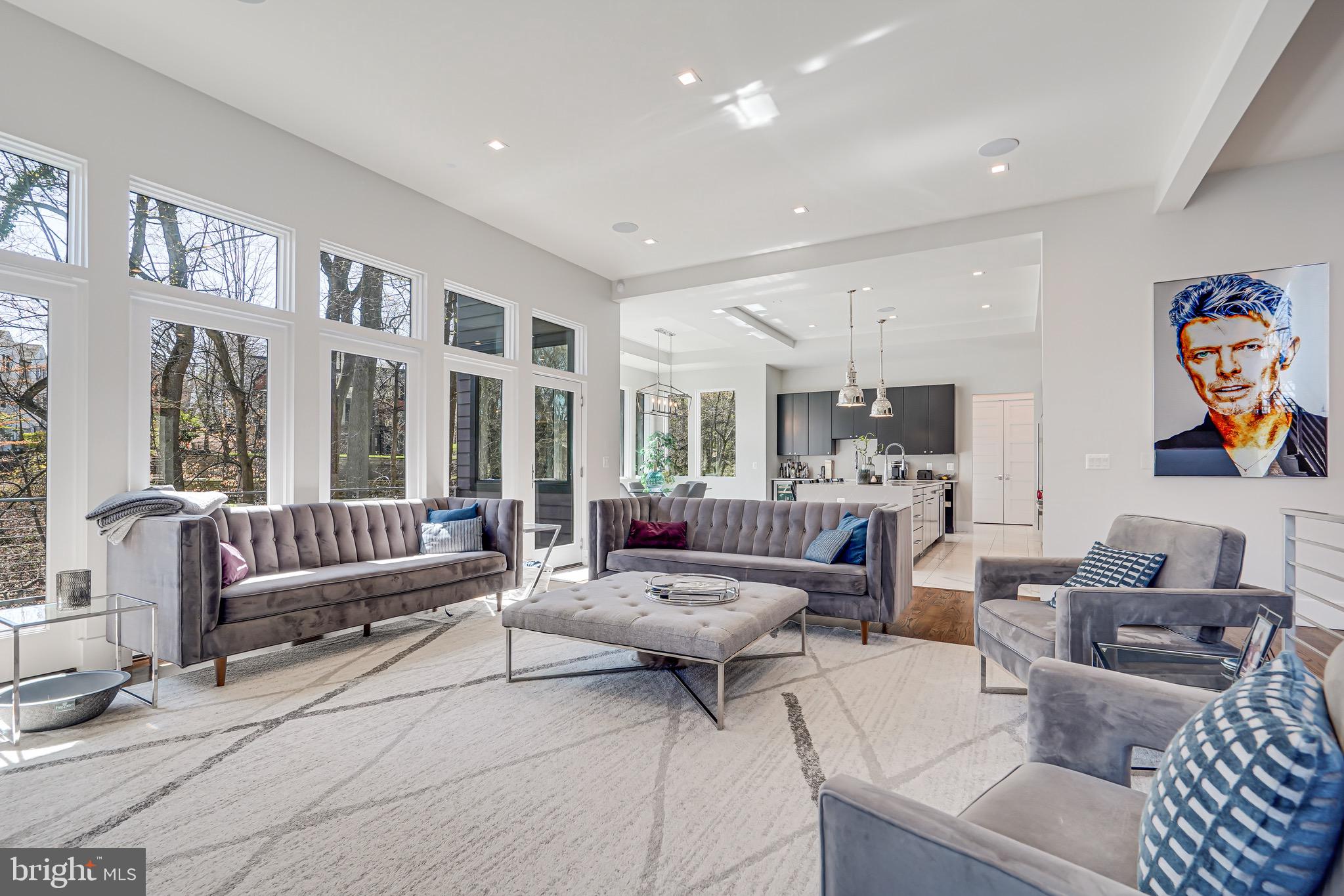 BELLEVUE FOREST - Residential