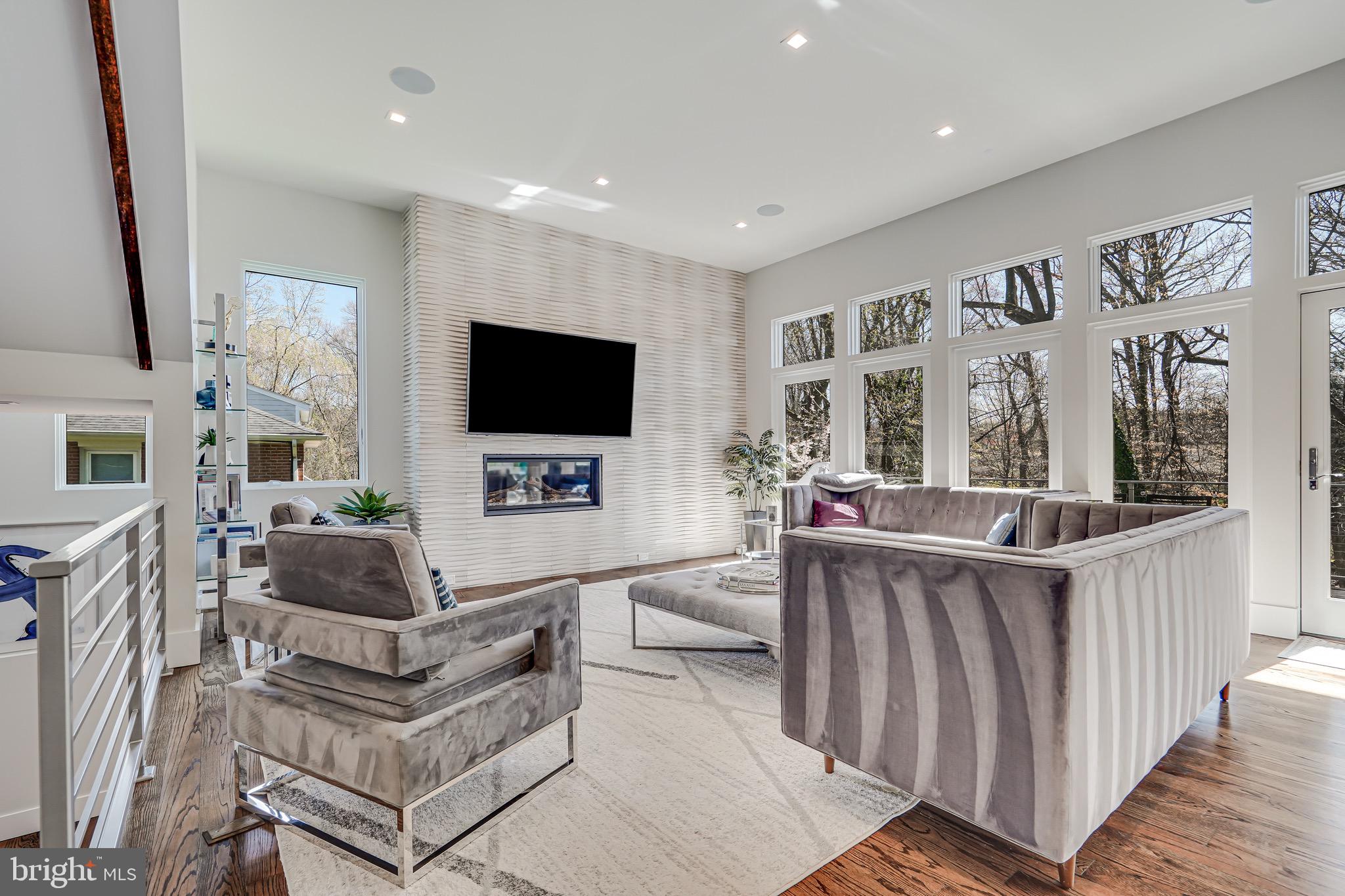 BELLEVUE FOREST - Residential