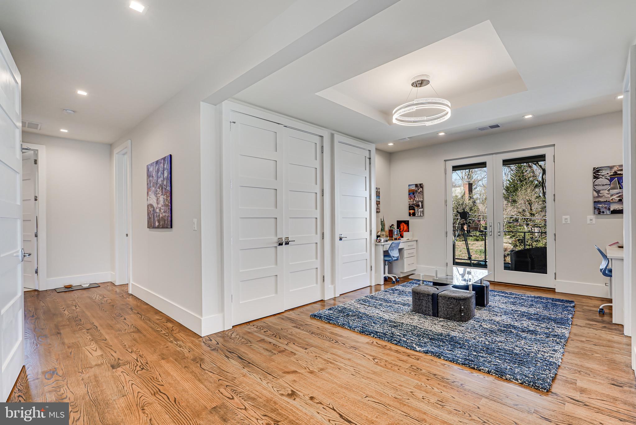 BELLEVUE FOREST - Residential