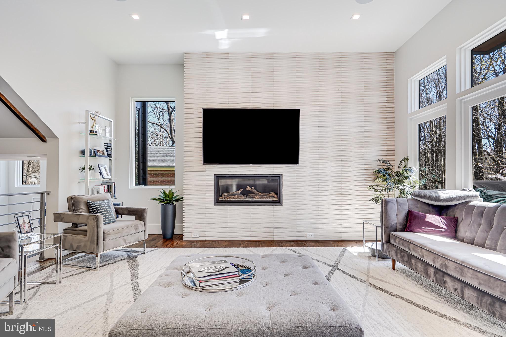 BELLEVUE FOREST - Residential