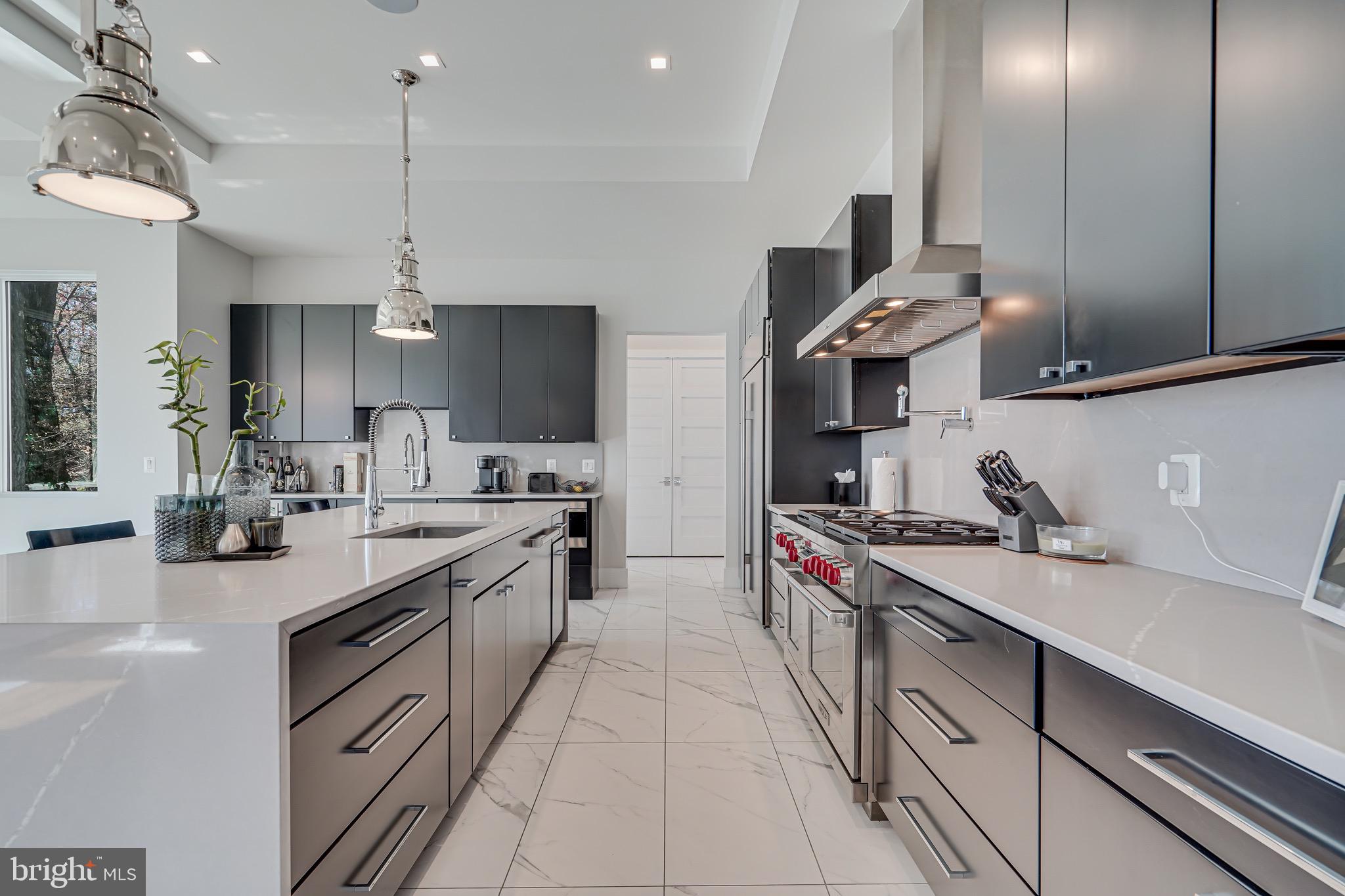 BELLEVUE FOREST - Residential