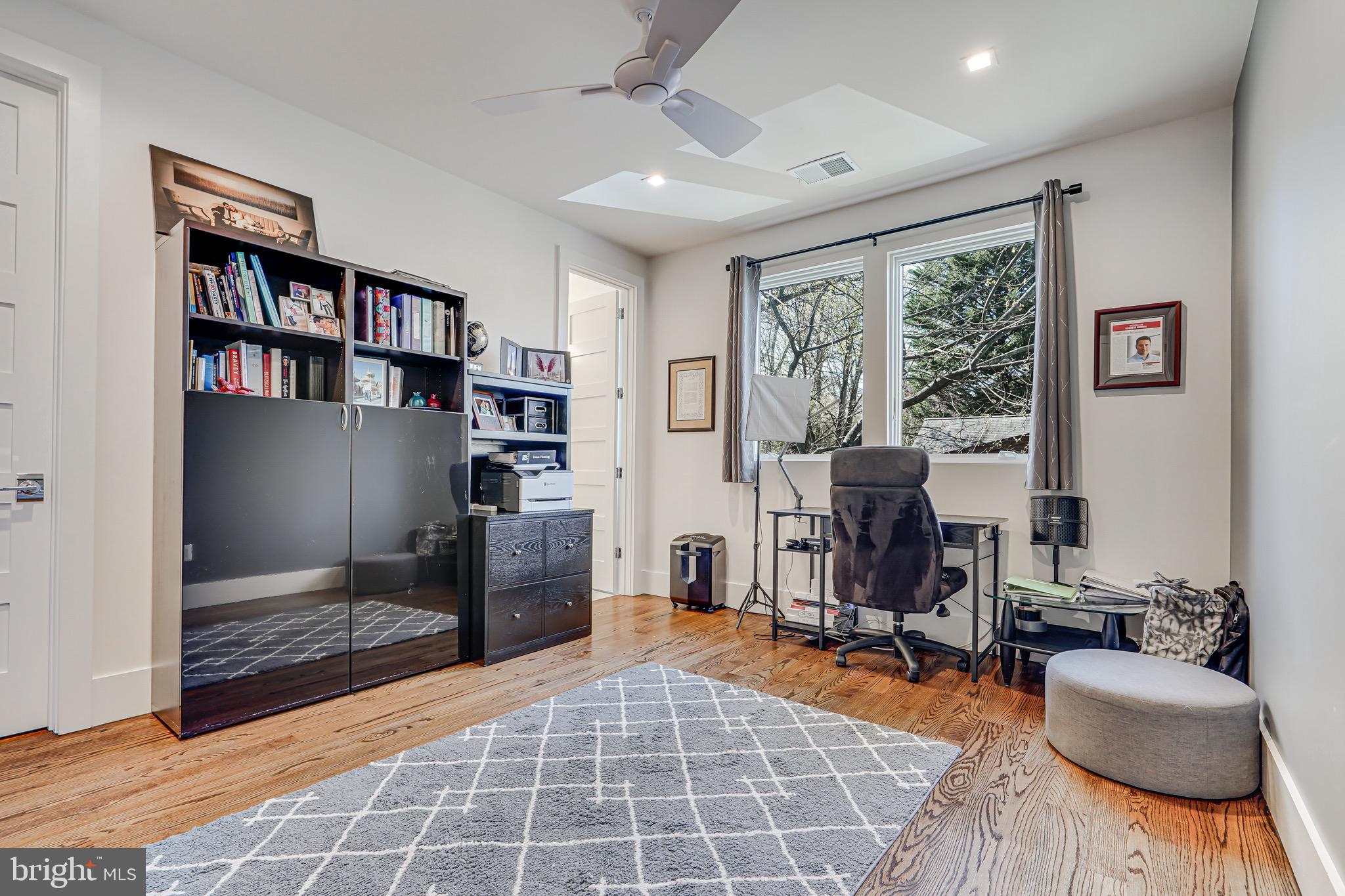 BELLEVUE FOREST - Residential