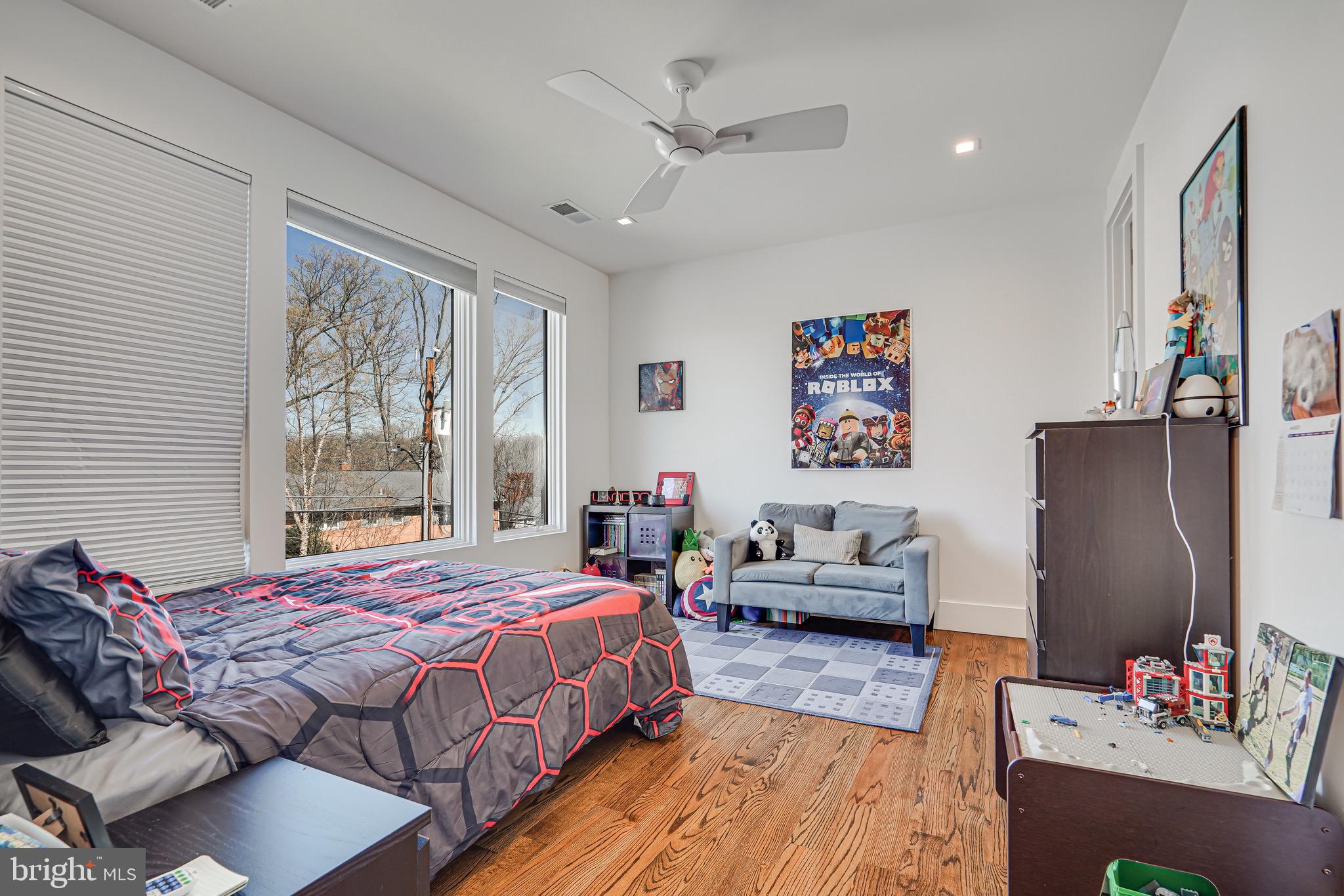 BELLEVUE FOREST - Residential