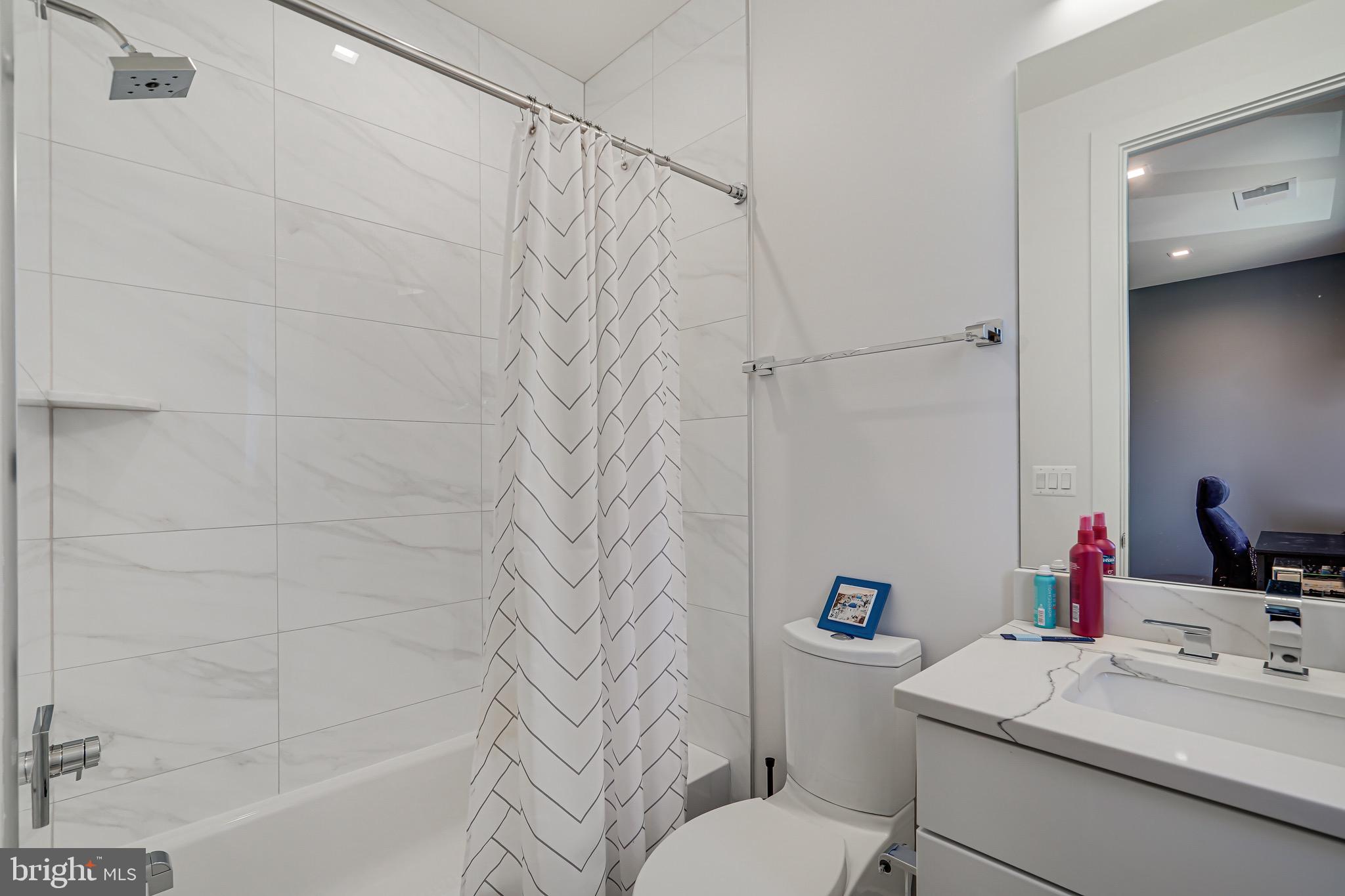 BELLEVUE FOREST - Residential