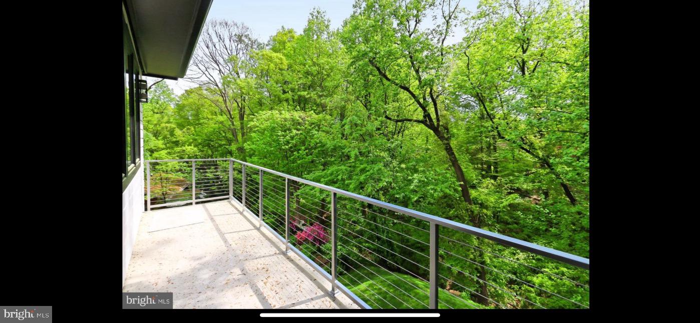 BELLEVUE FOREST - Residential