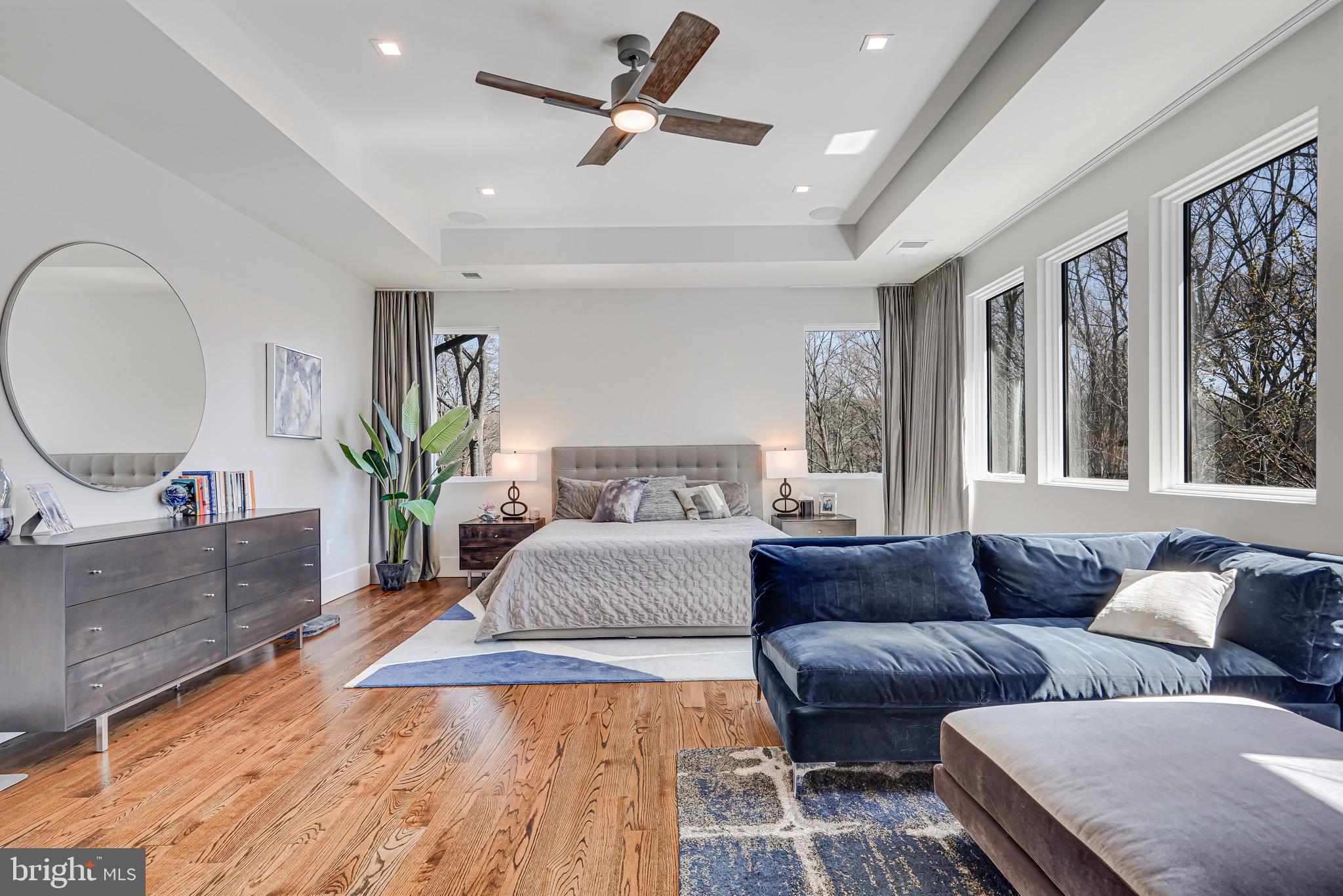 BELLEVUE FOREST - Residential