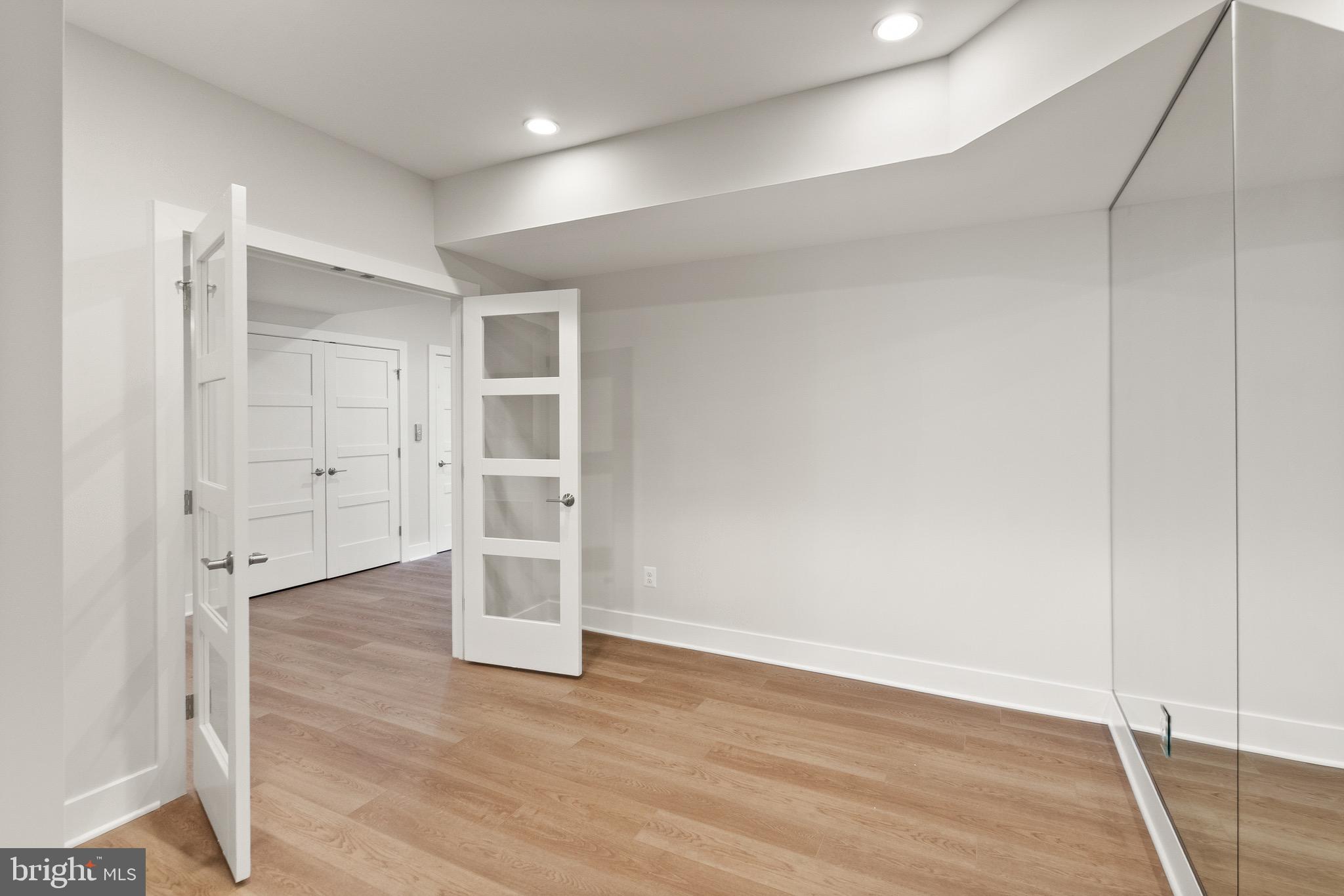 PARK GROVE - Residential