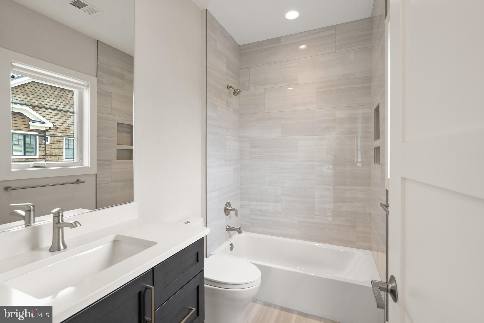 PARK GROVE - Residential