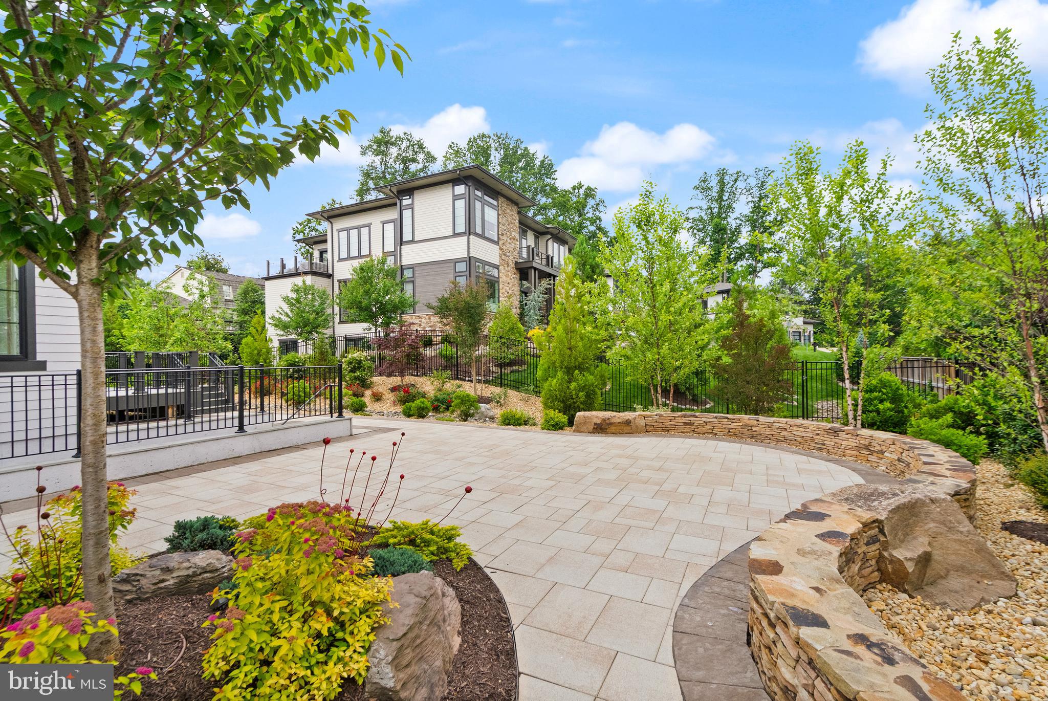 PARK GROVE - Residential