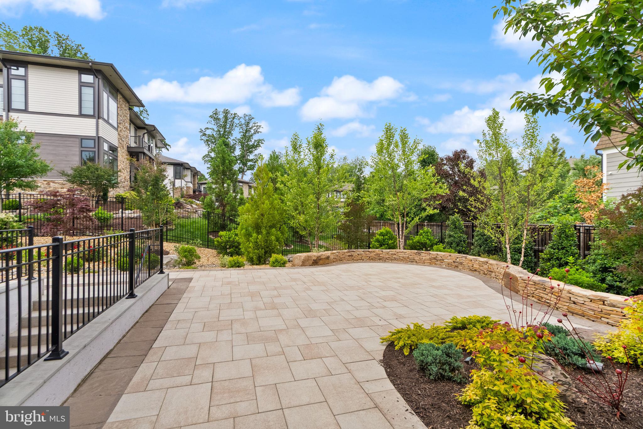 PARK GROVE - Residential