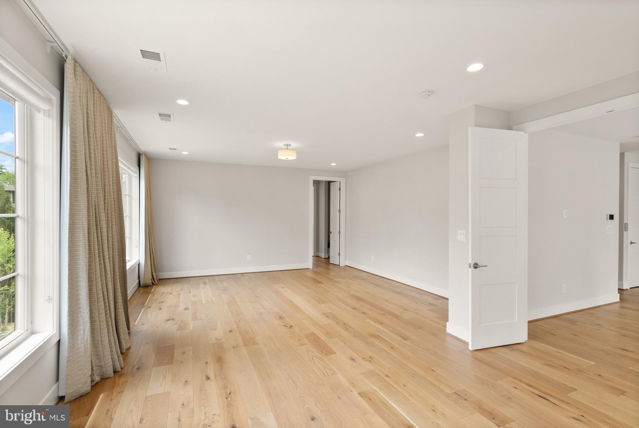 PARK GROVE - Residential