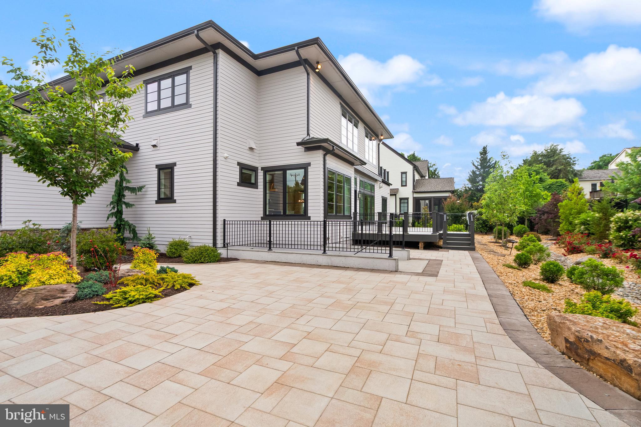 PARK GROVE - Residential