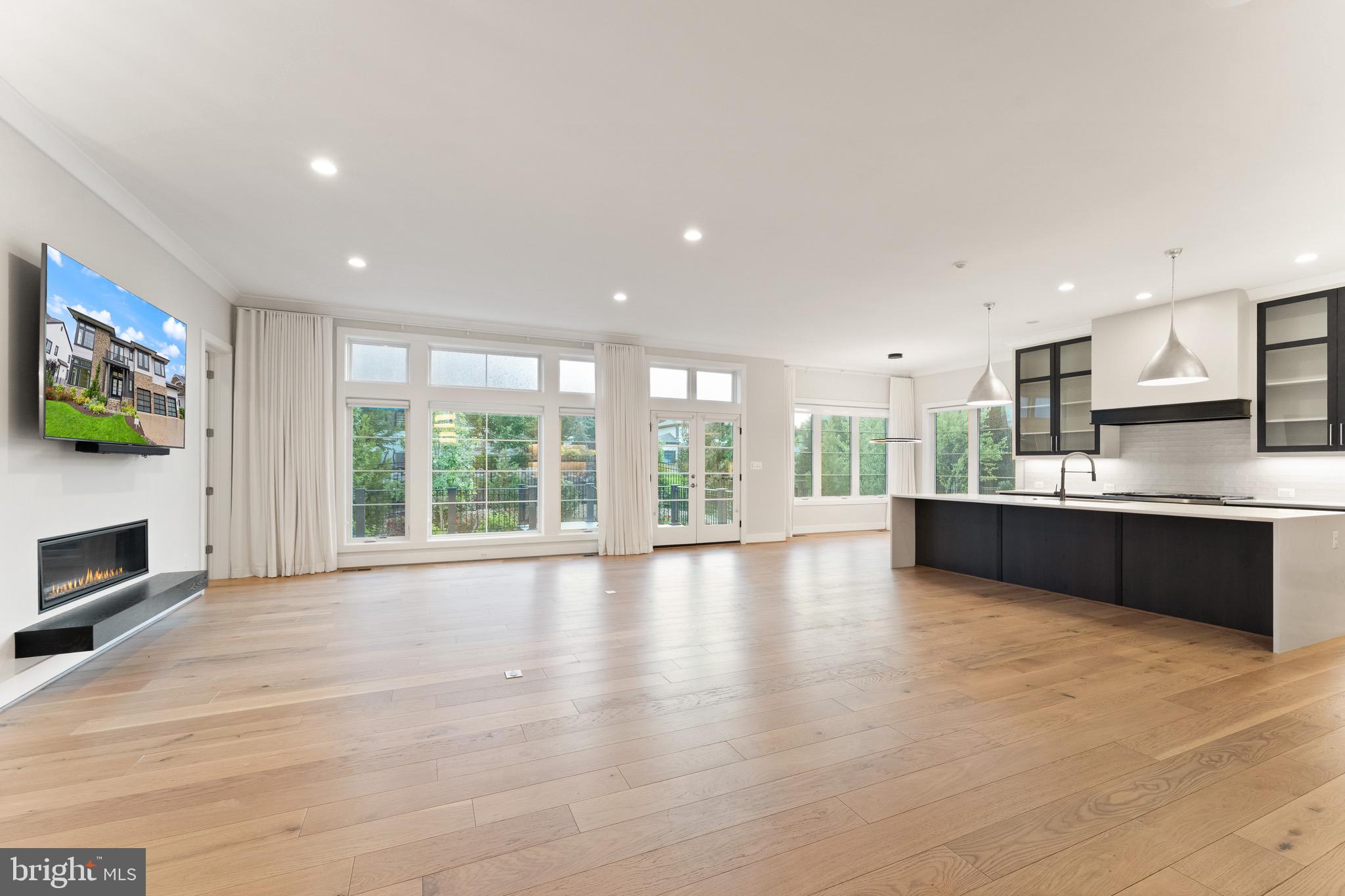 PARK GROVE - Residential