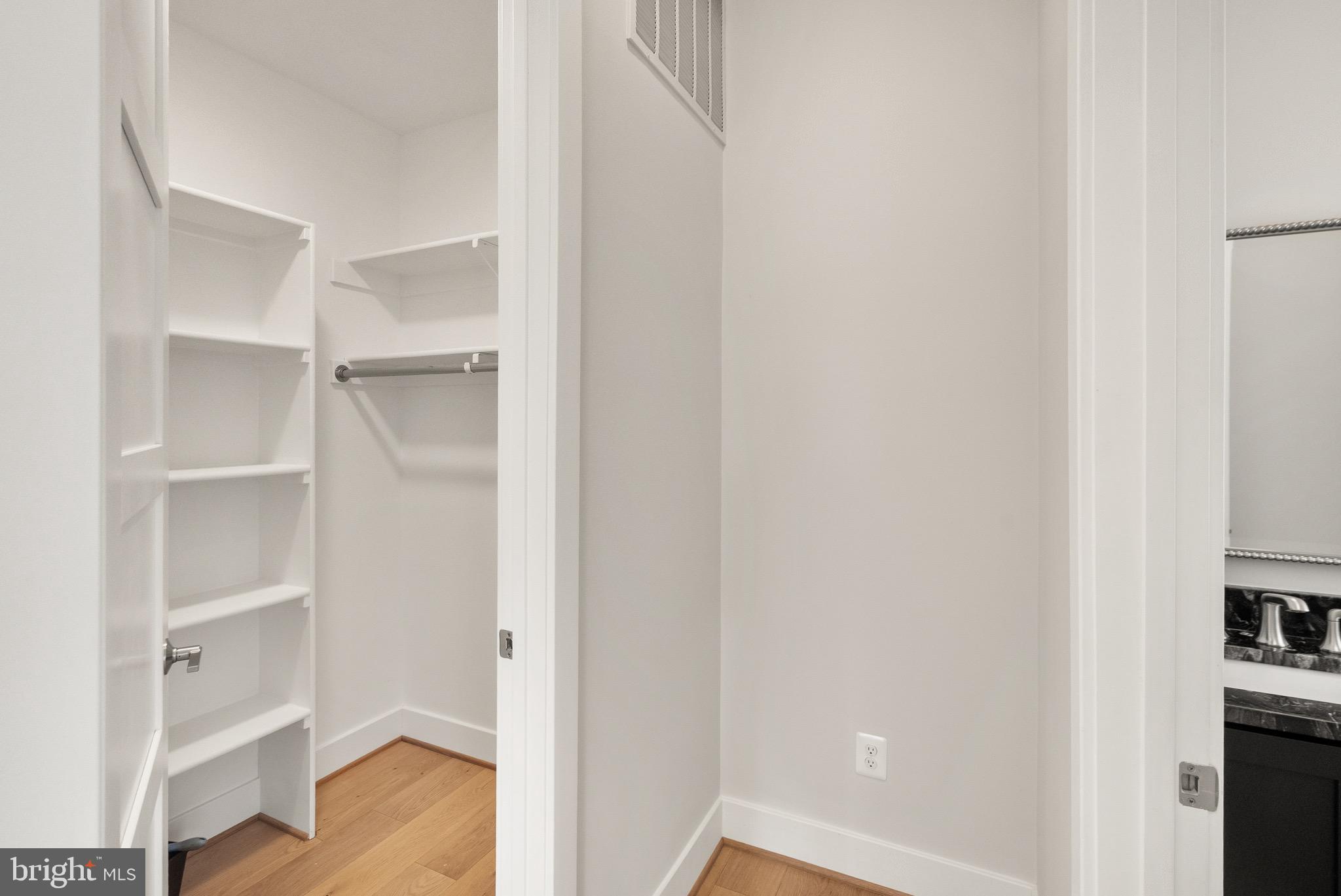 PARK GROVE - Residential