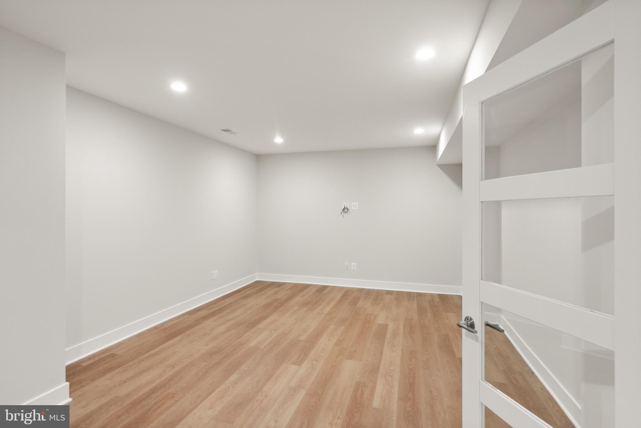 PARK GROVE - Residential