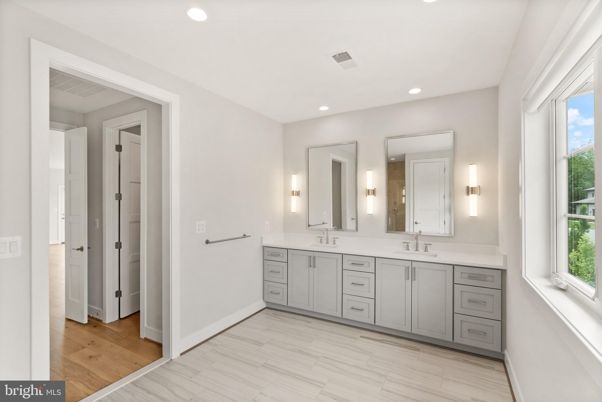 PARK GROVE - Residential