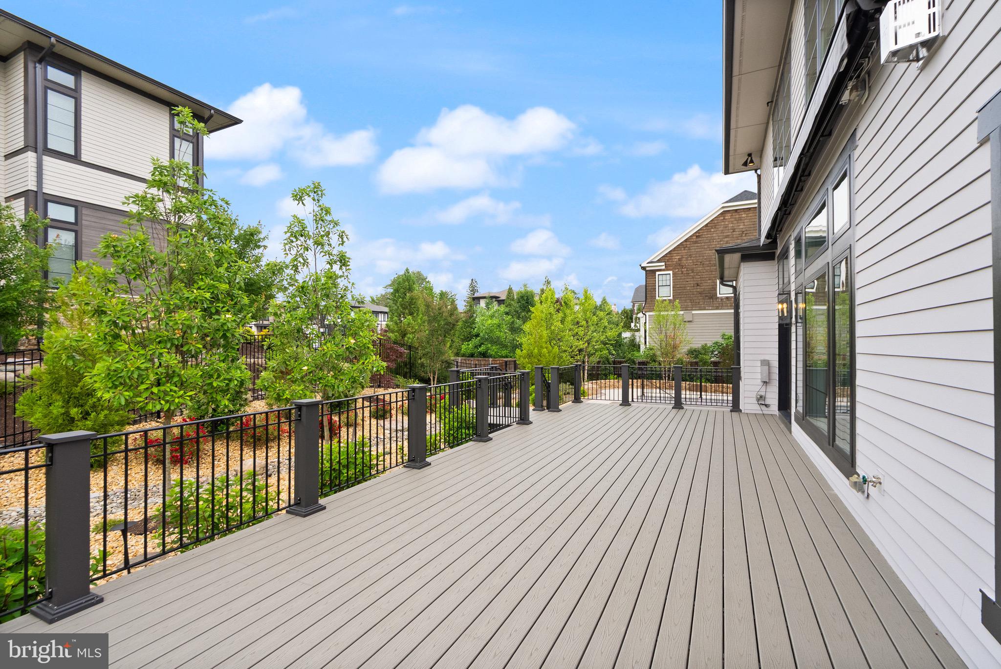 PARK GROVE - Residential