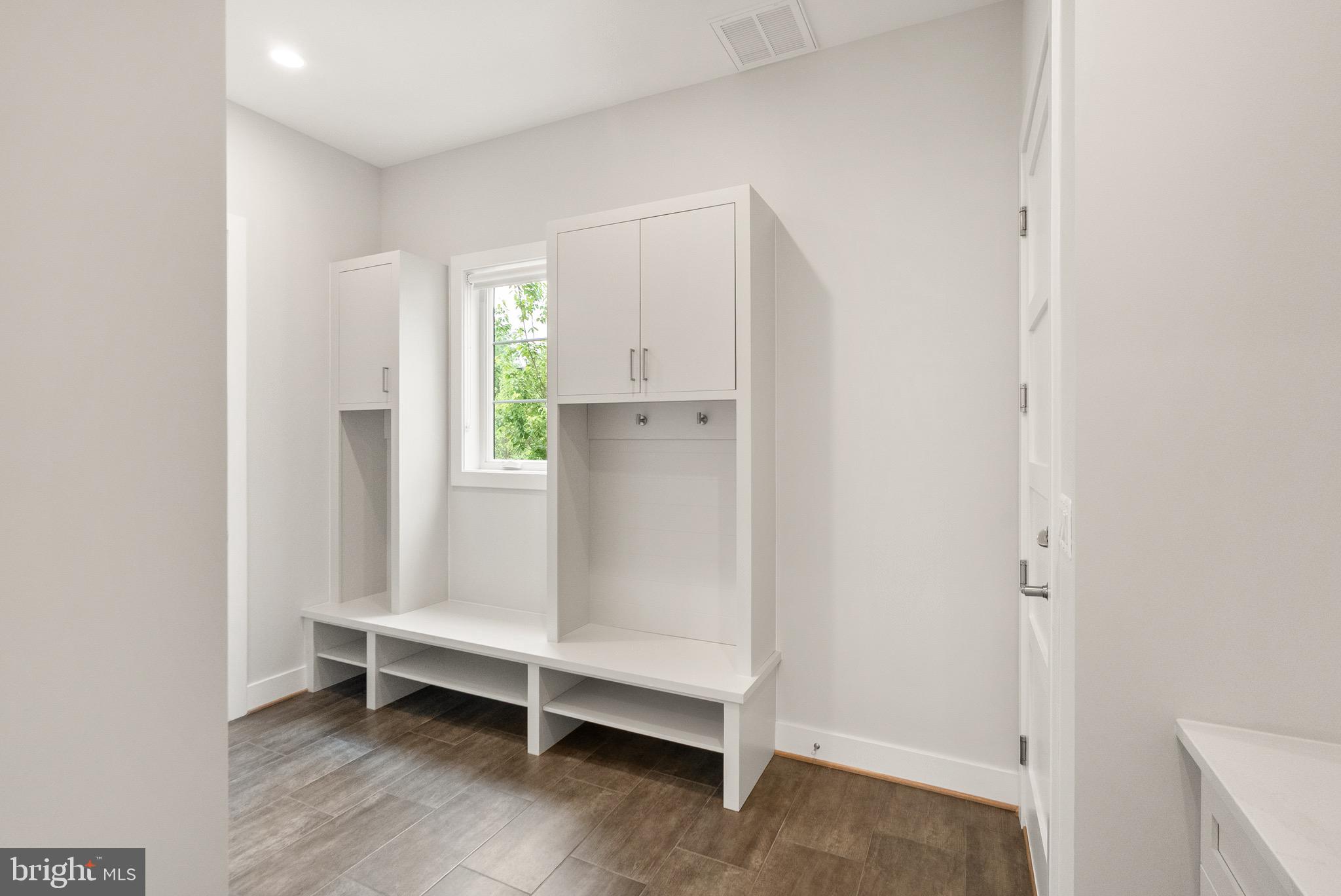 PARK GROVE - Residential