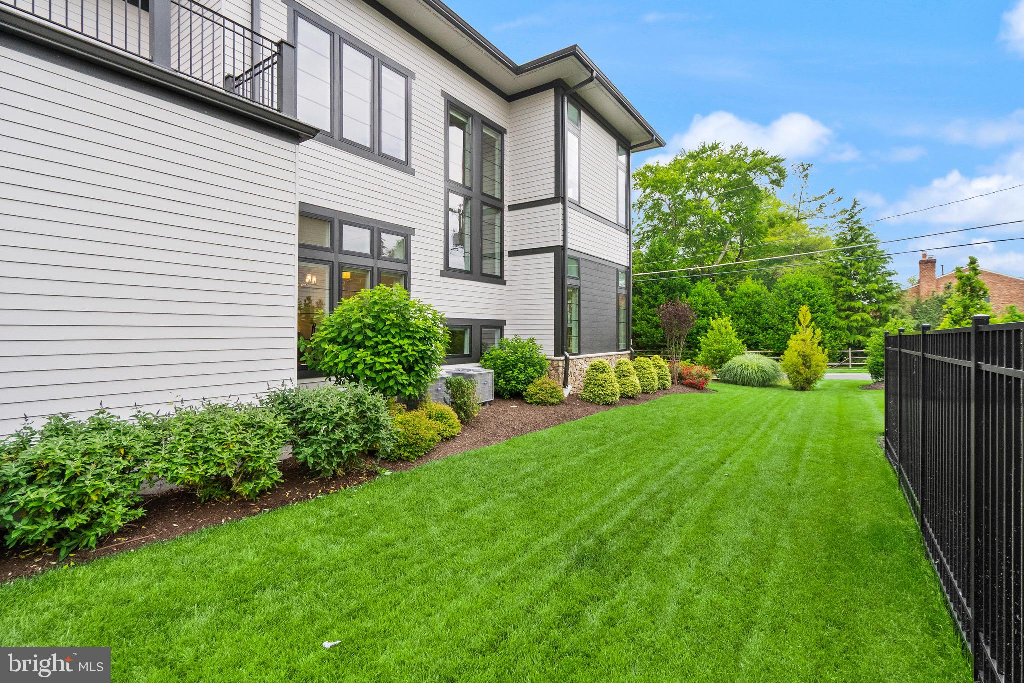 PARK GROVE - Residential