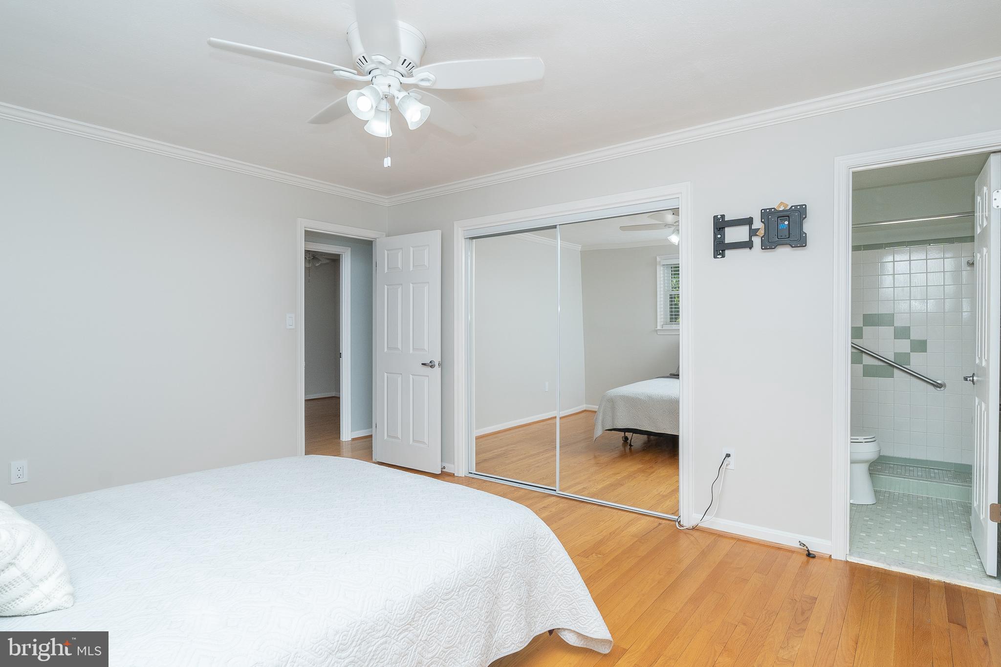 WILLIAMSBURG ESTATES - Residential