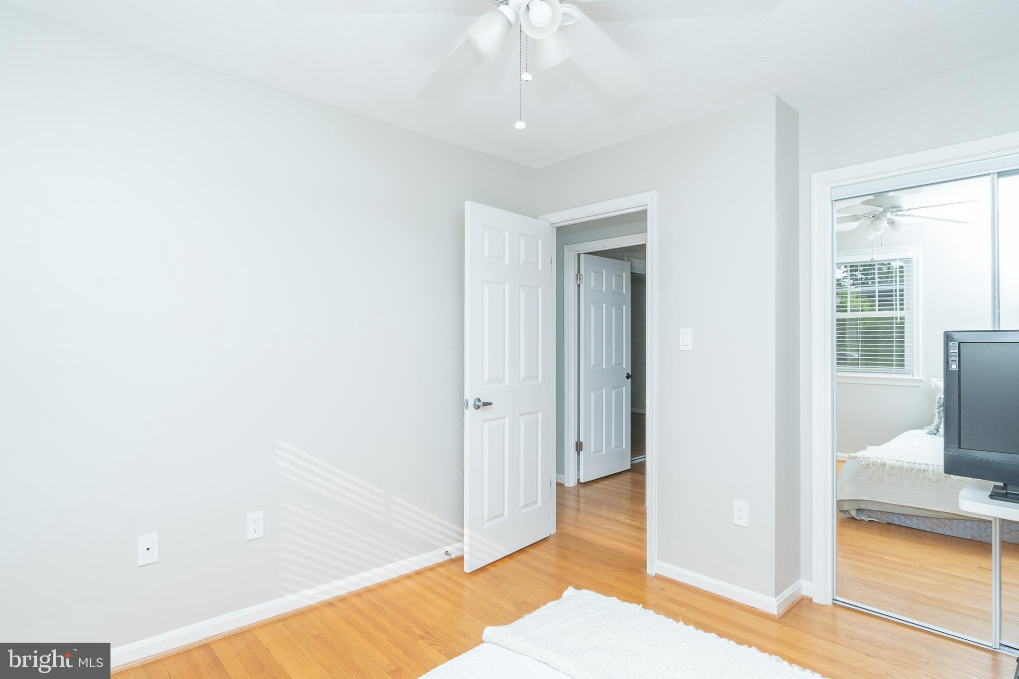 WILLIAMSBURG ESTATES - Residential