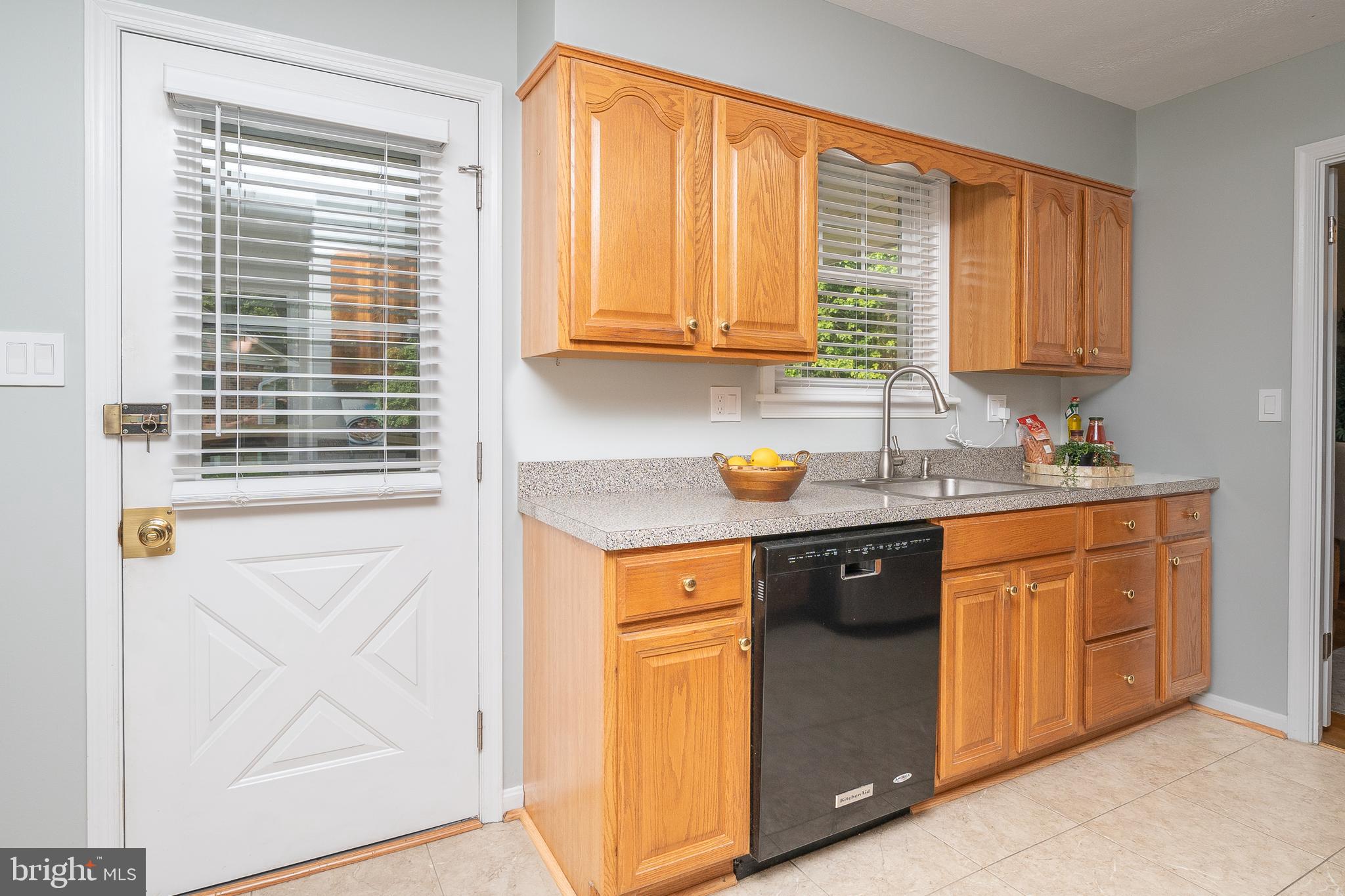 WILLIAMSBURG ESTATES - Residential