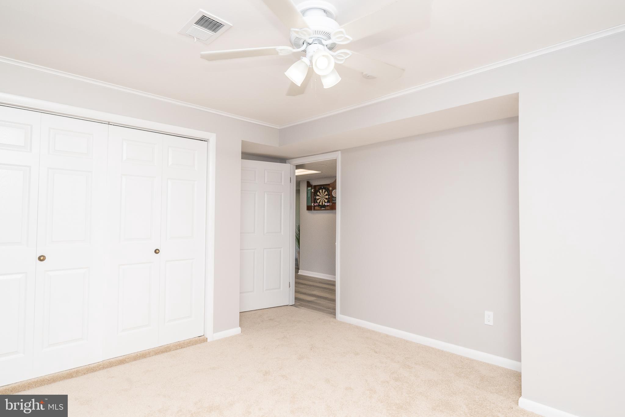 WILLIAMSBURG ESTATES - Residential